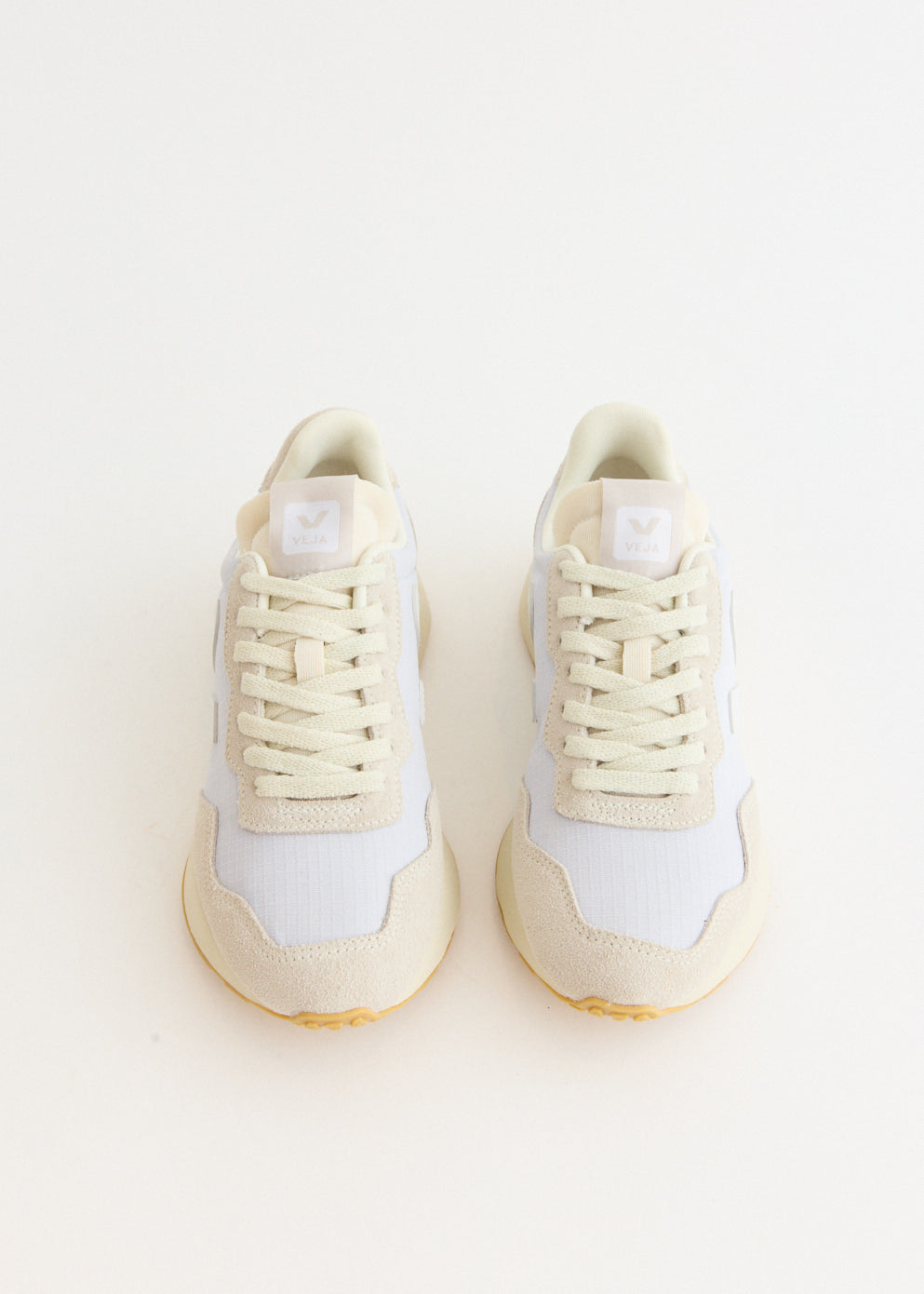 Paulistana 'Pearl Pierre' Sneakers