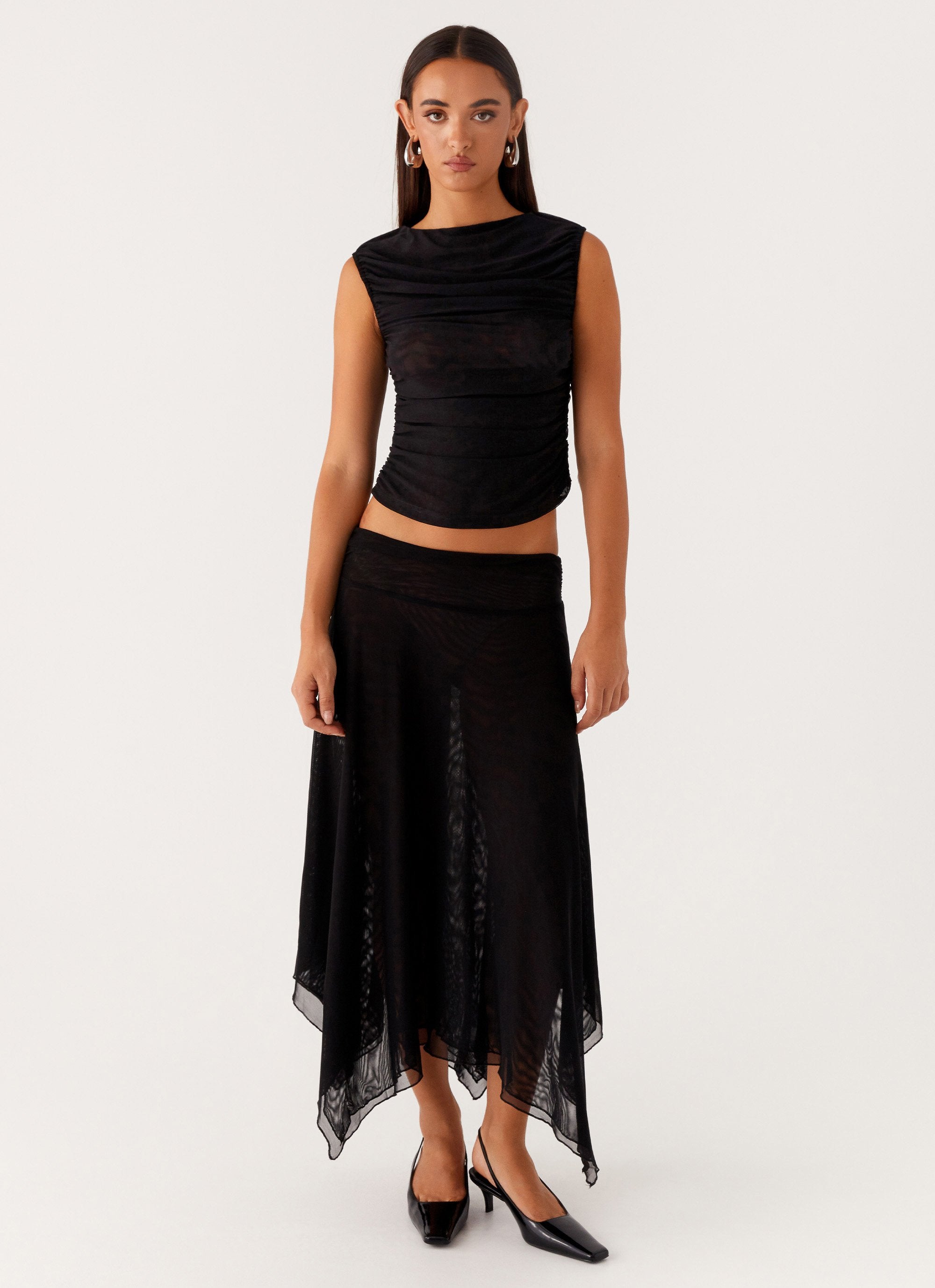 In The Atmosphere Mesh Top - Black