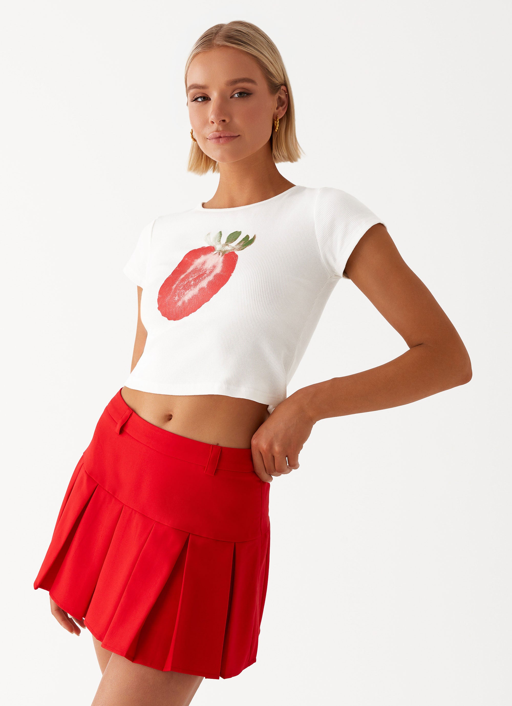 Lovers Low Rise Pleated Mini Skirt - Red