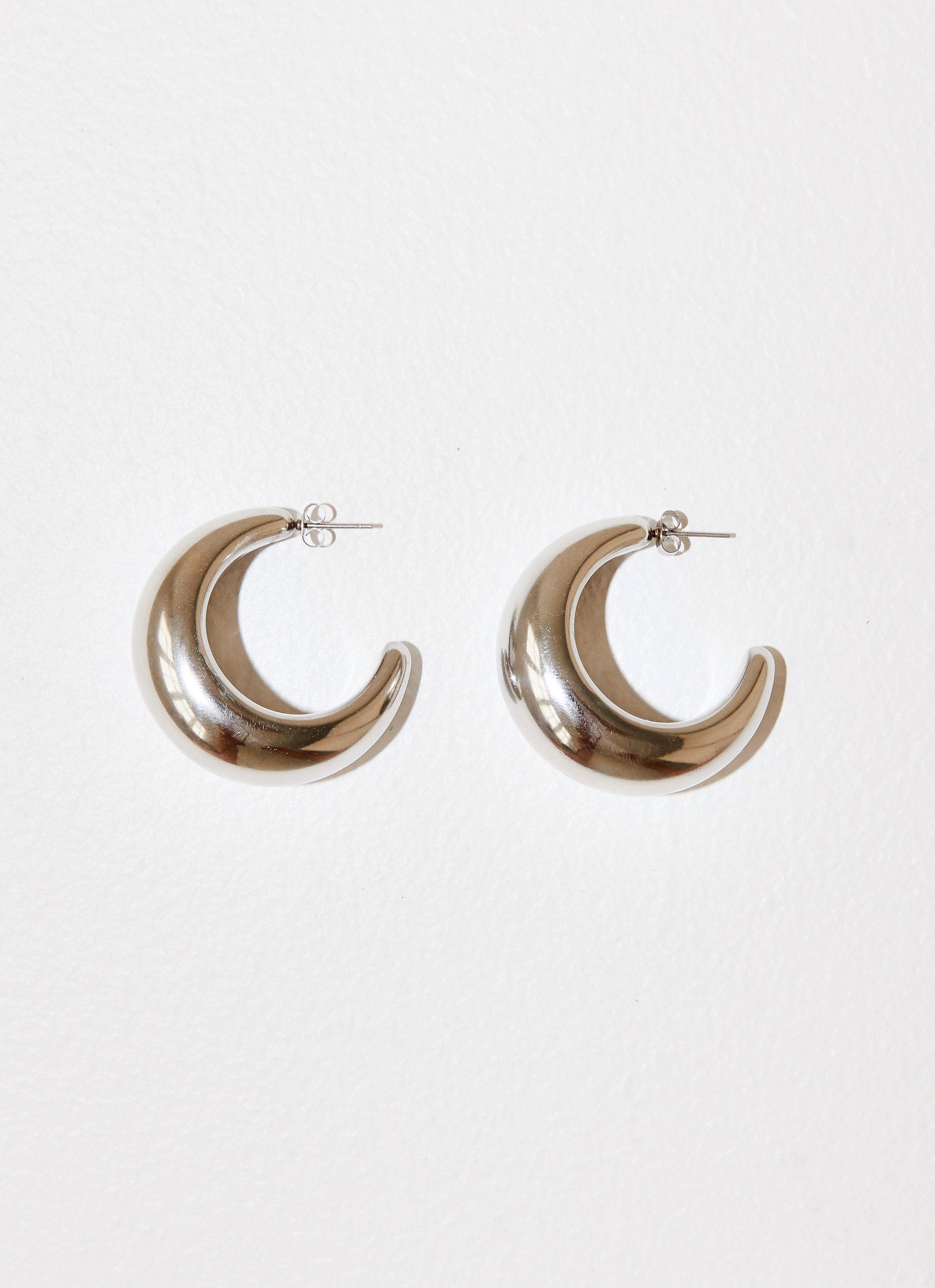 Bon Voyage Hoop Earrings - Silver