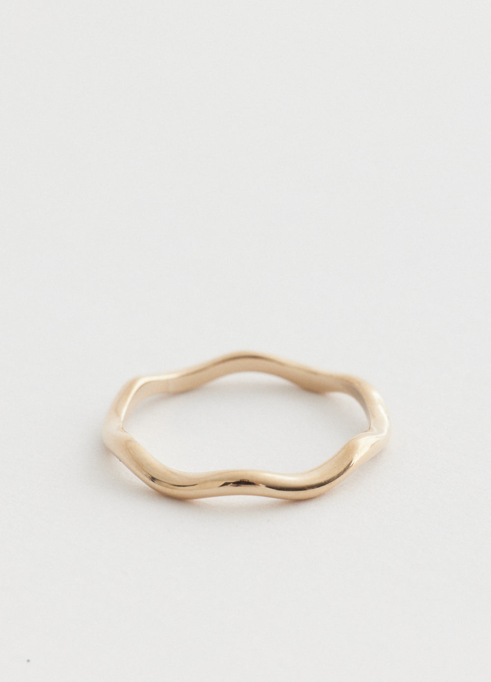 Slim Wave Ring