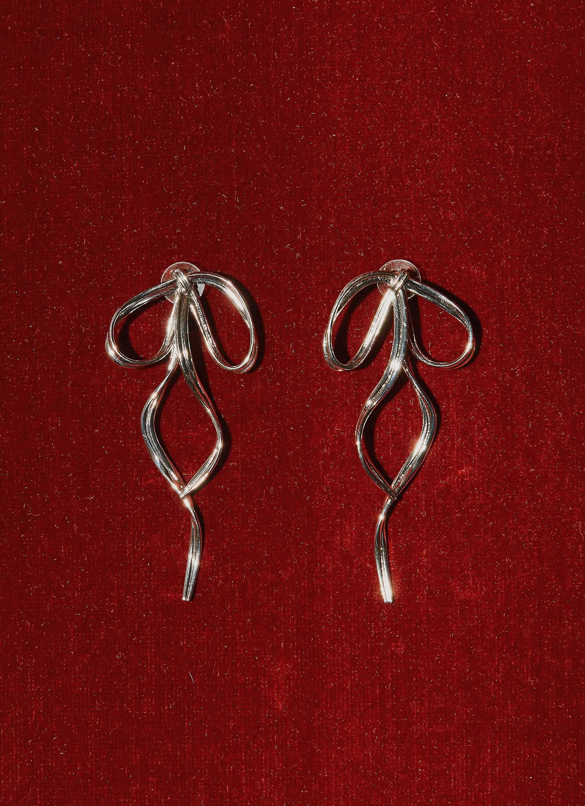 Diana Bow Earrings - Silver