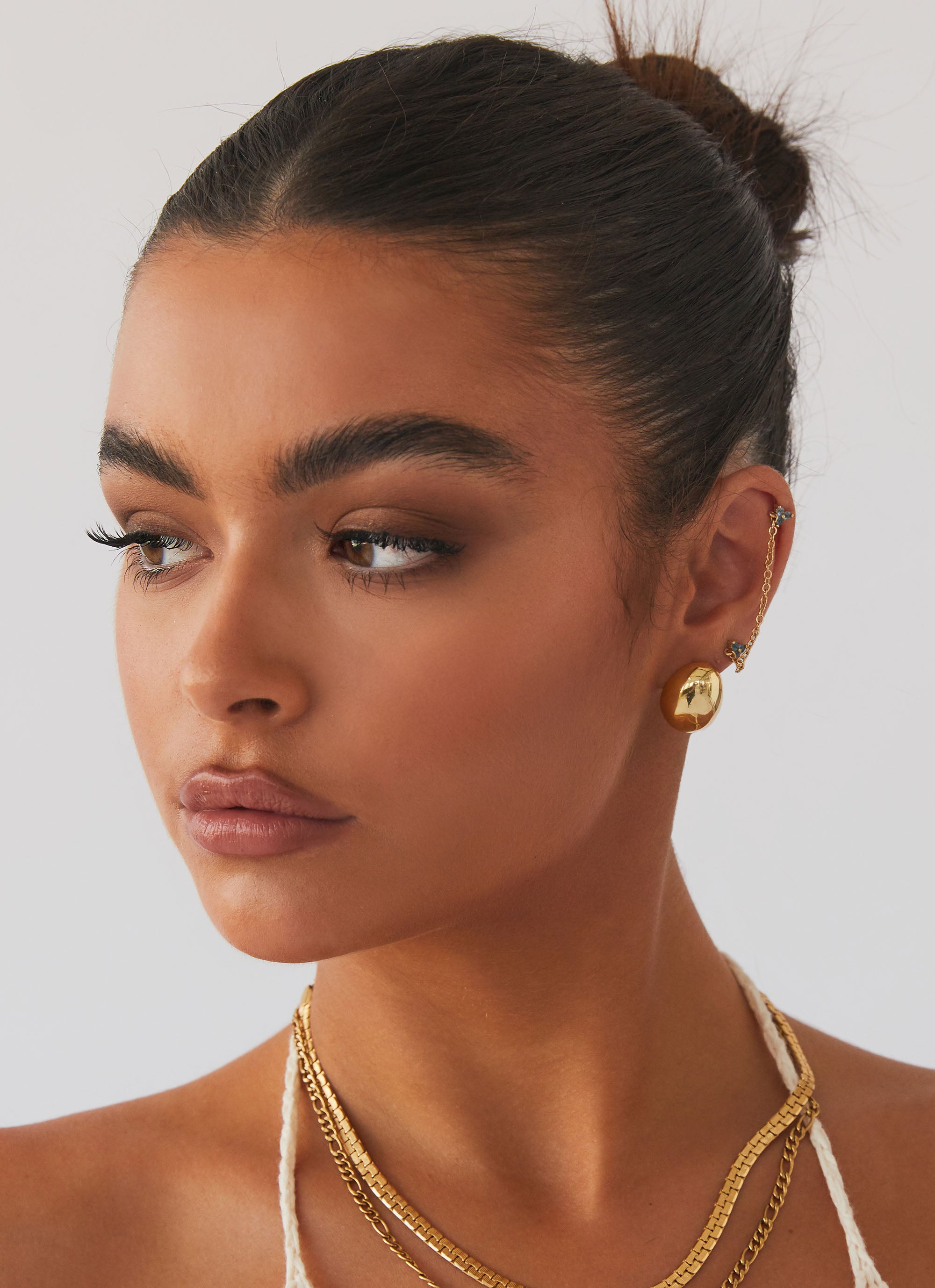 Take A Bow Chunky Stud Earrings - Gold