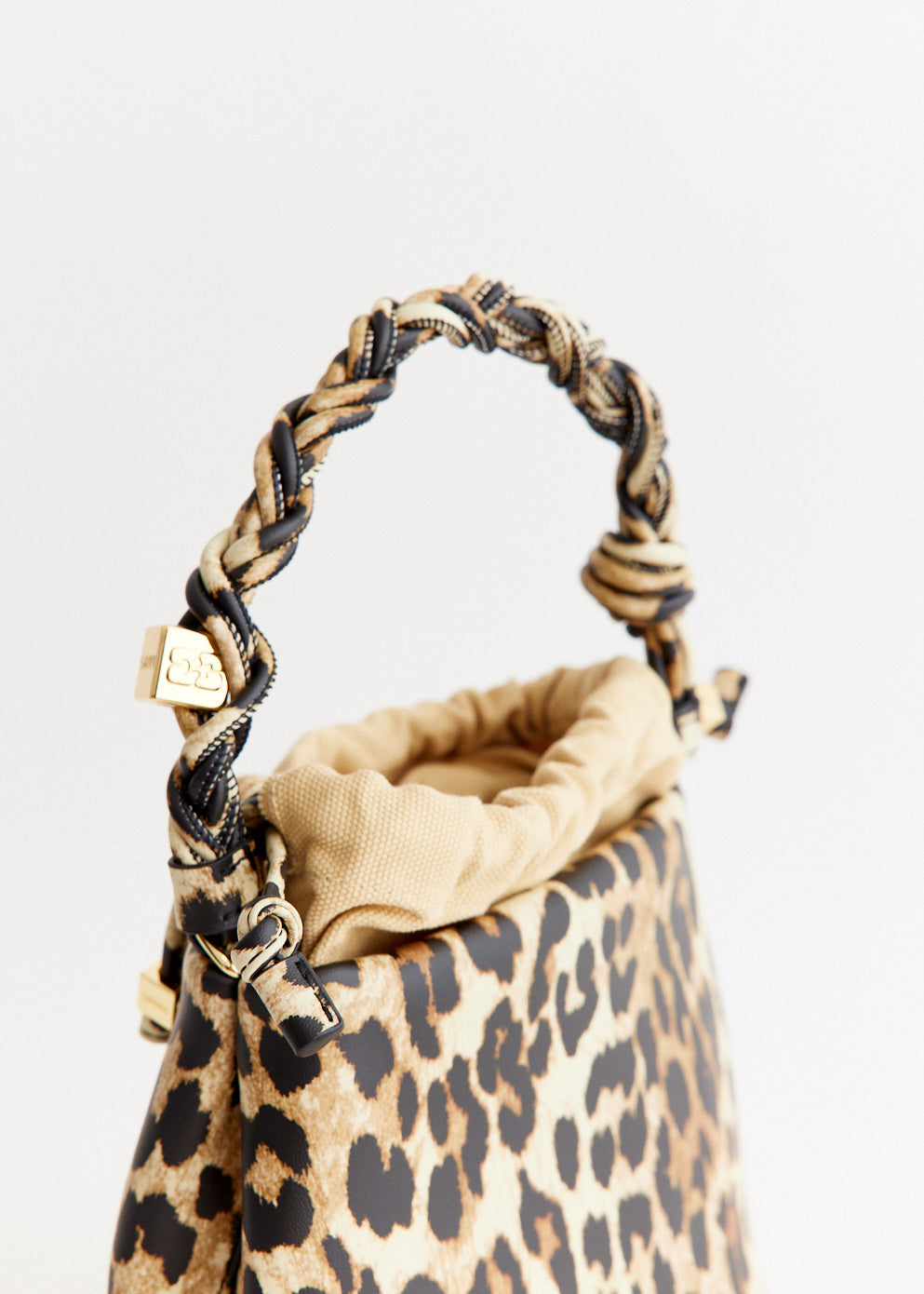 Bou Bucket Bag