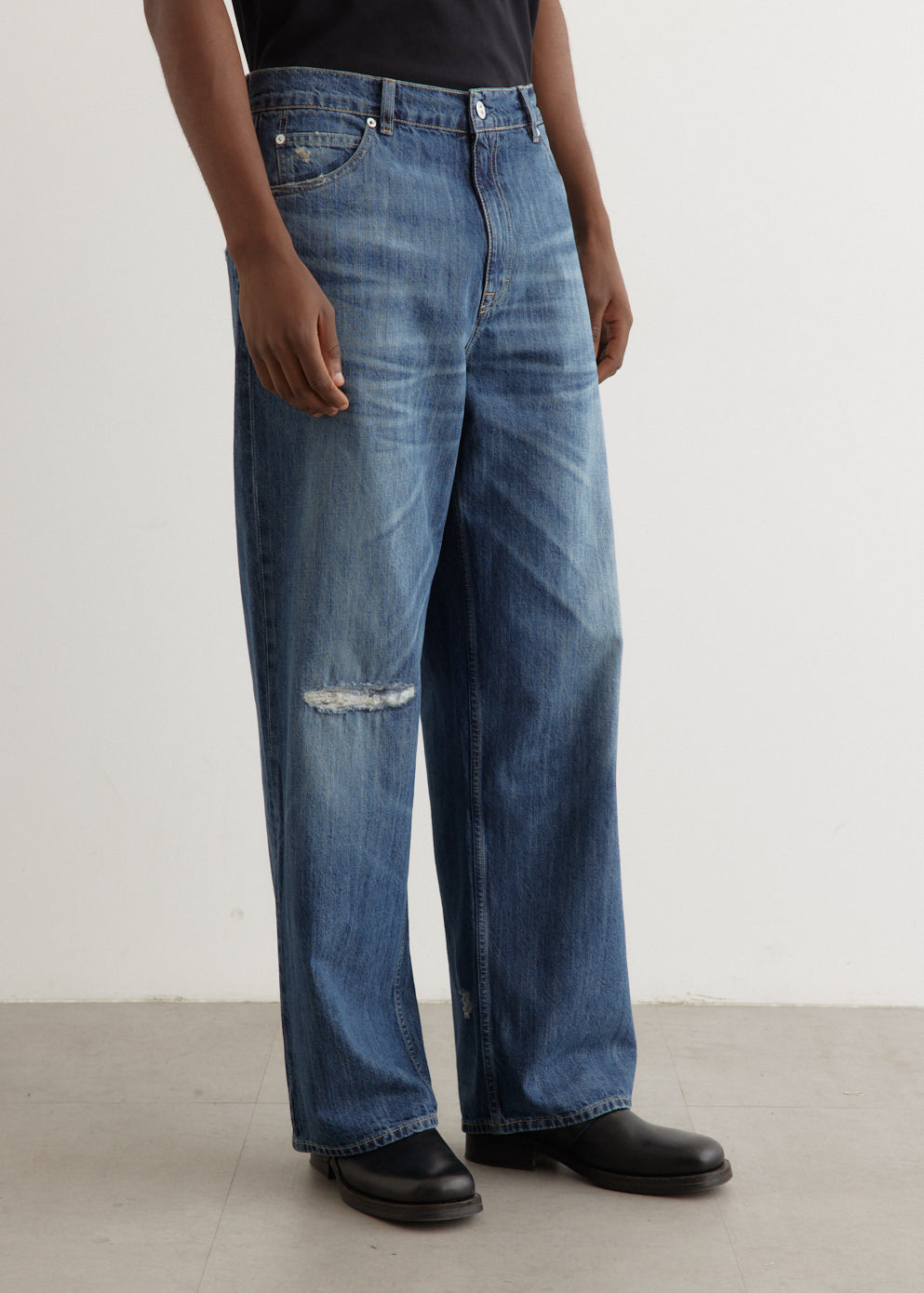 Vast Cut Jeans