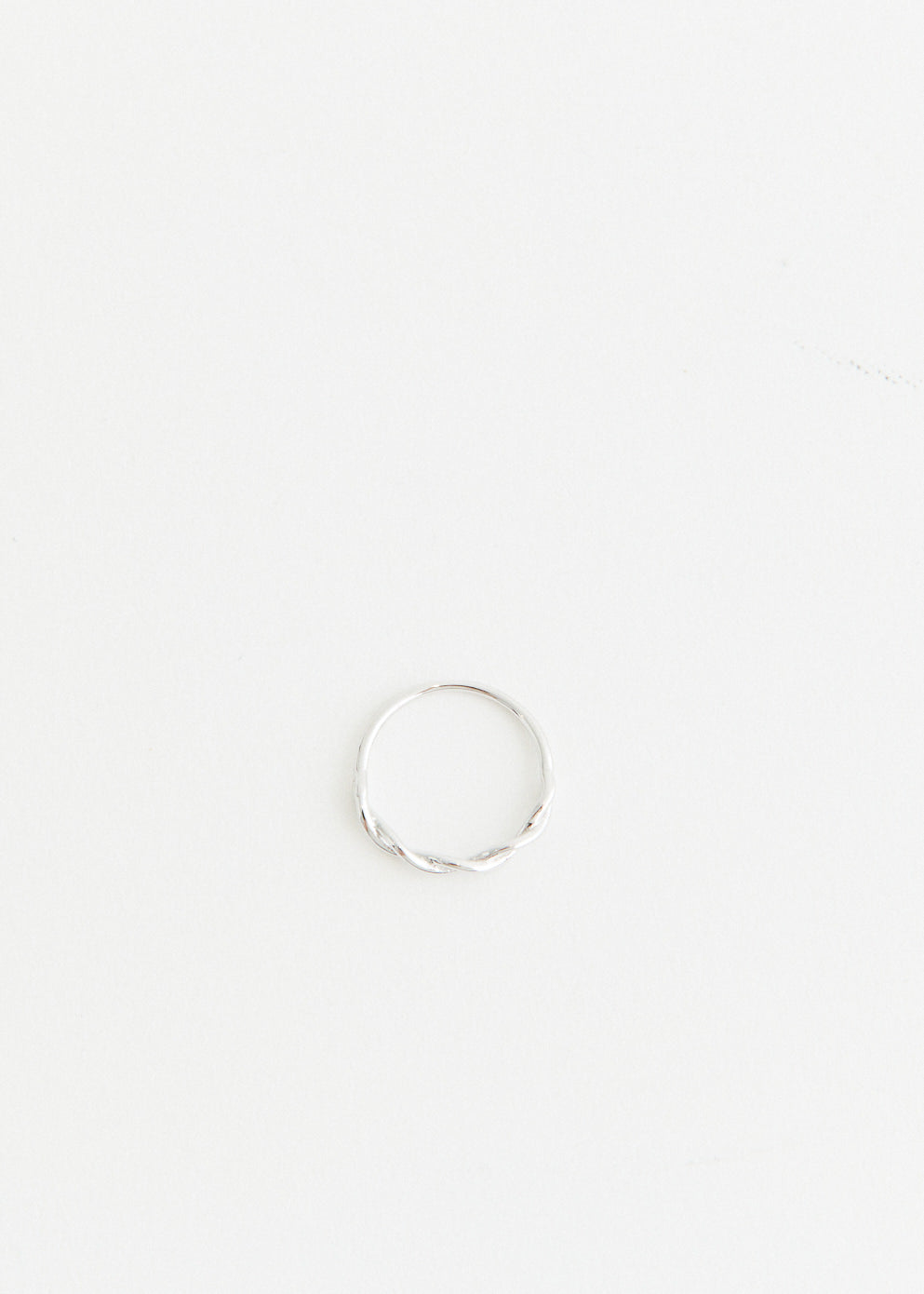 Slim Twist Ring