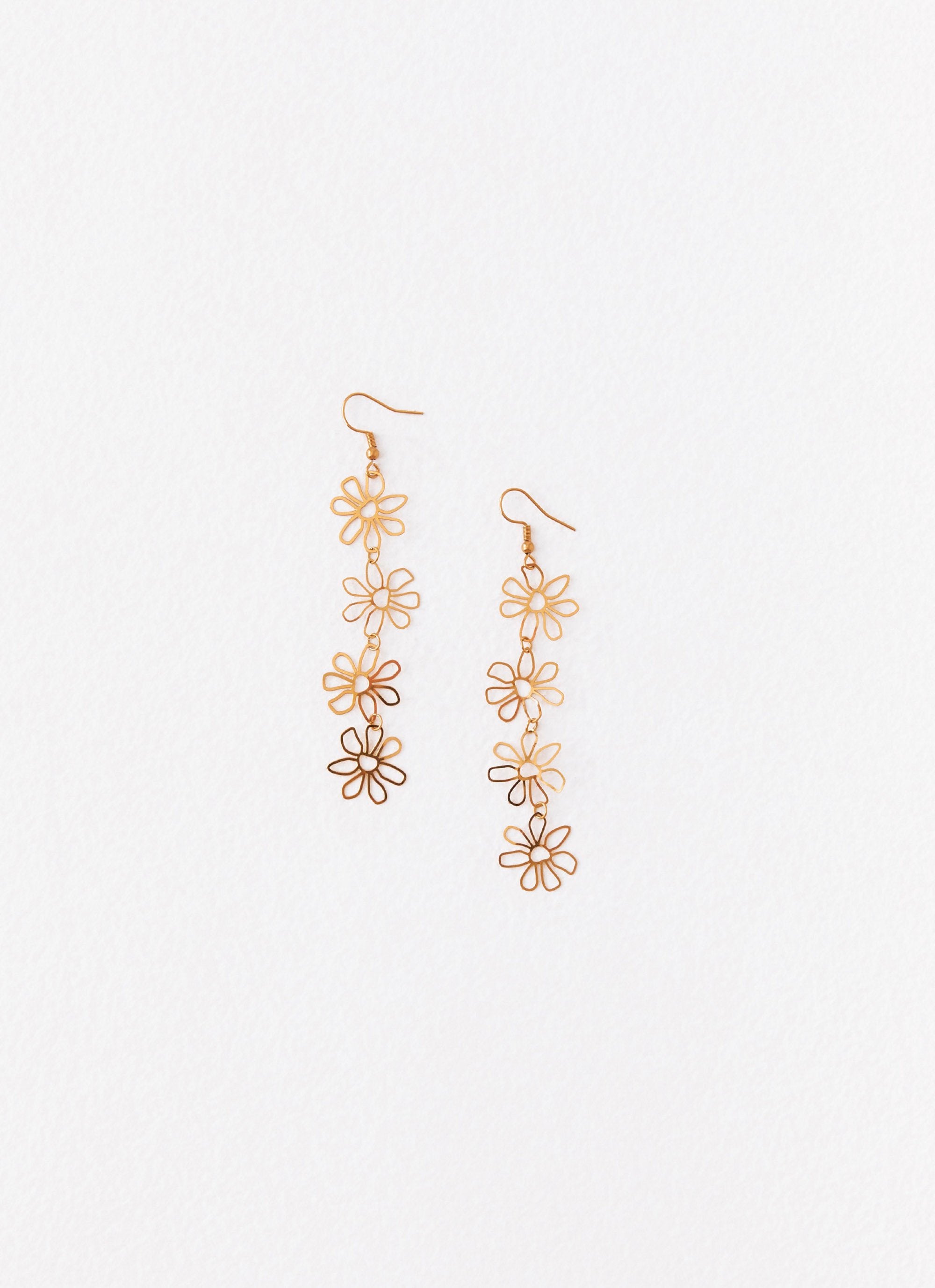 Gardenia Flower Earrings - Gold