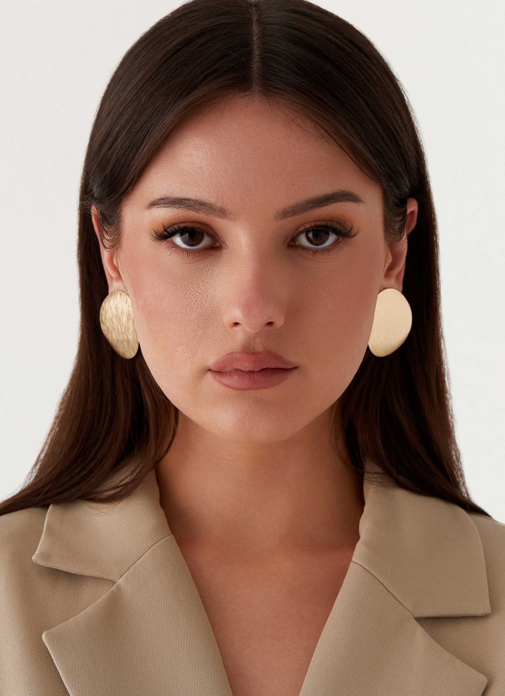 Runway Hit Earrings - Gold