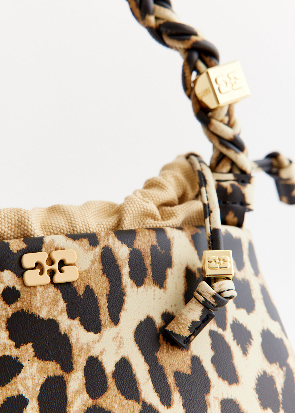 Bou Bucket Bag