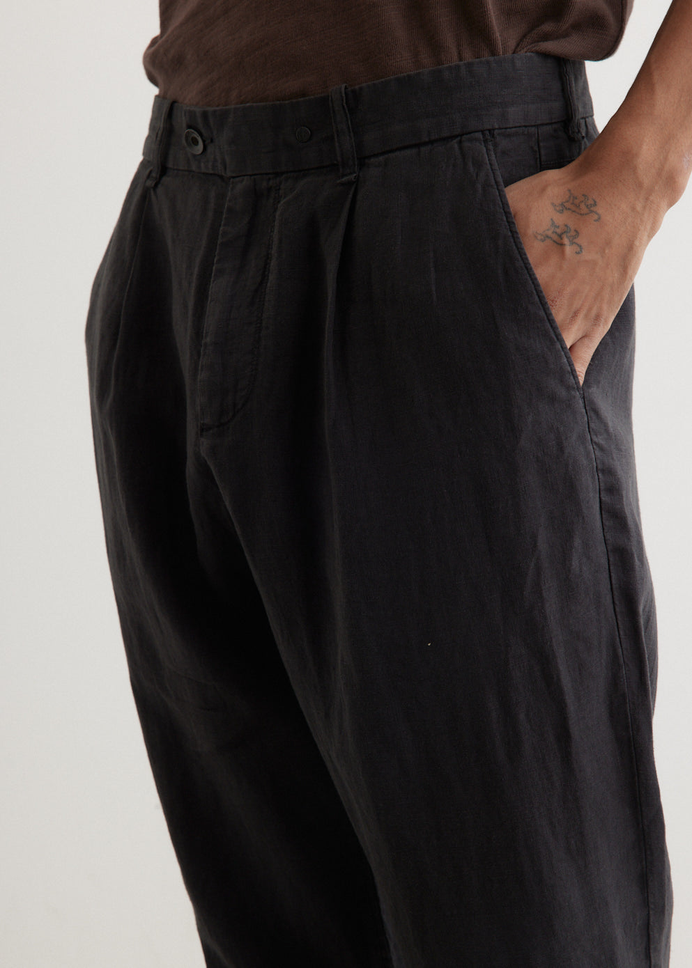 Pleated Linen Chino