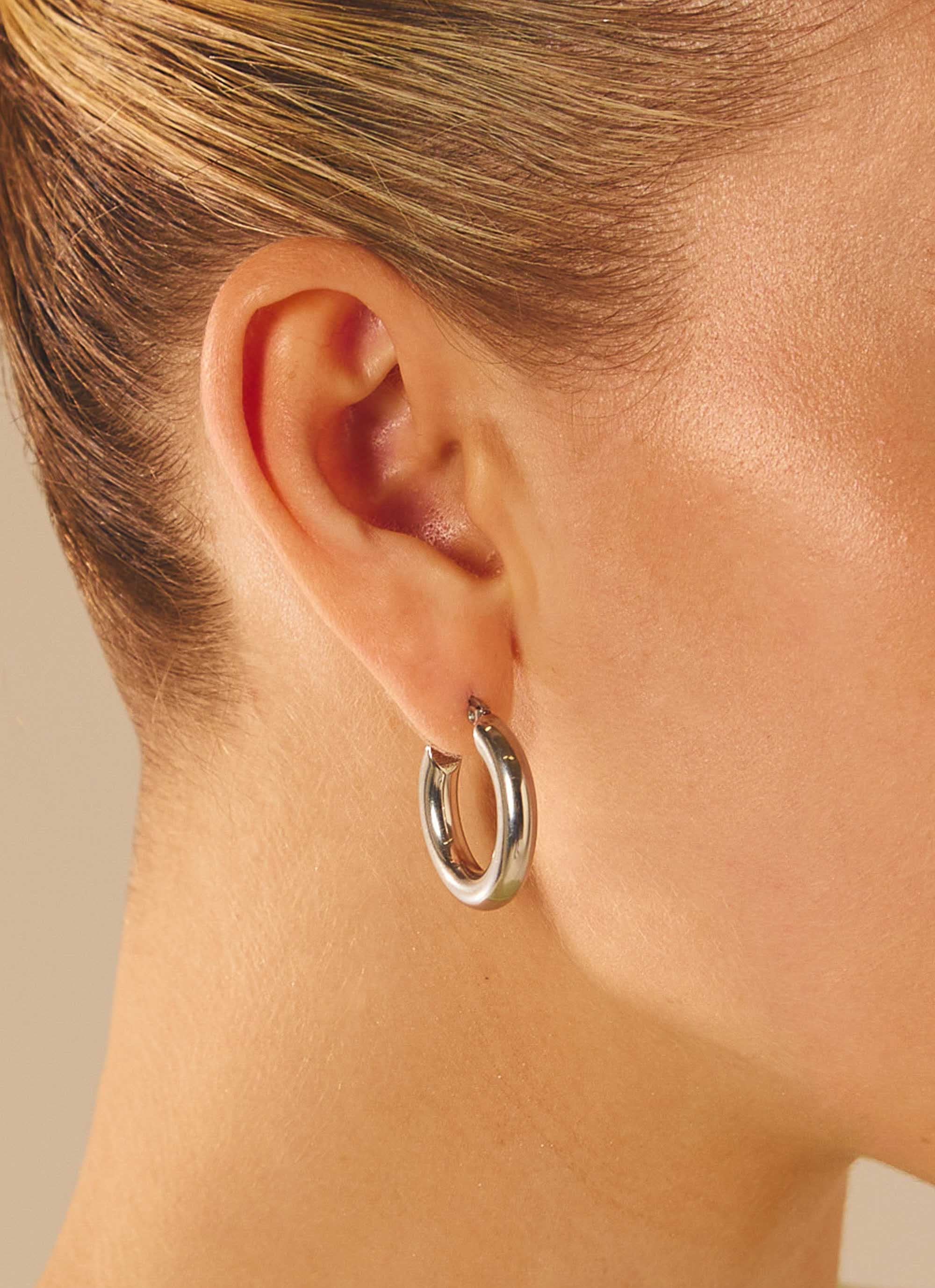 Fade Away Hoop Earrings - Silver