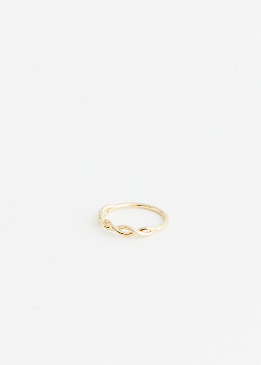 Slim Twist Ring
