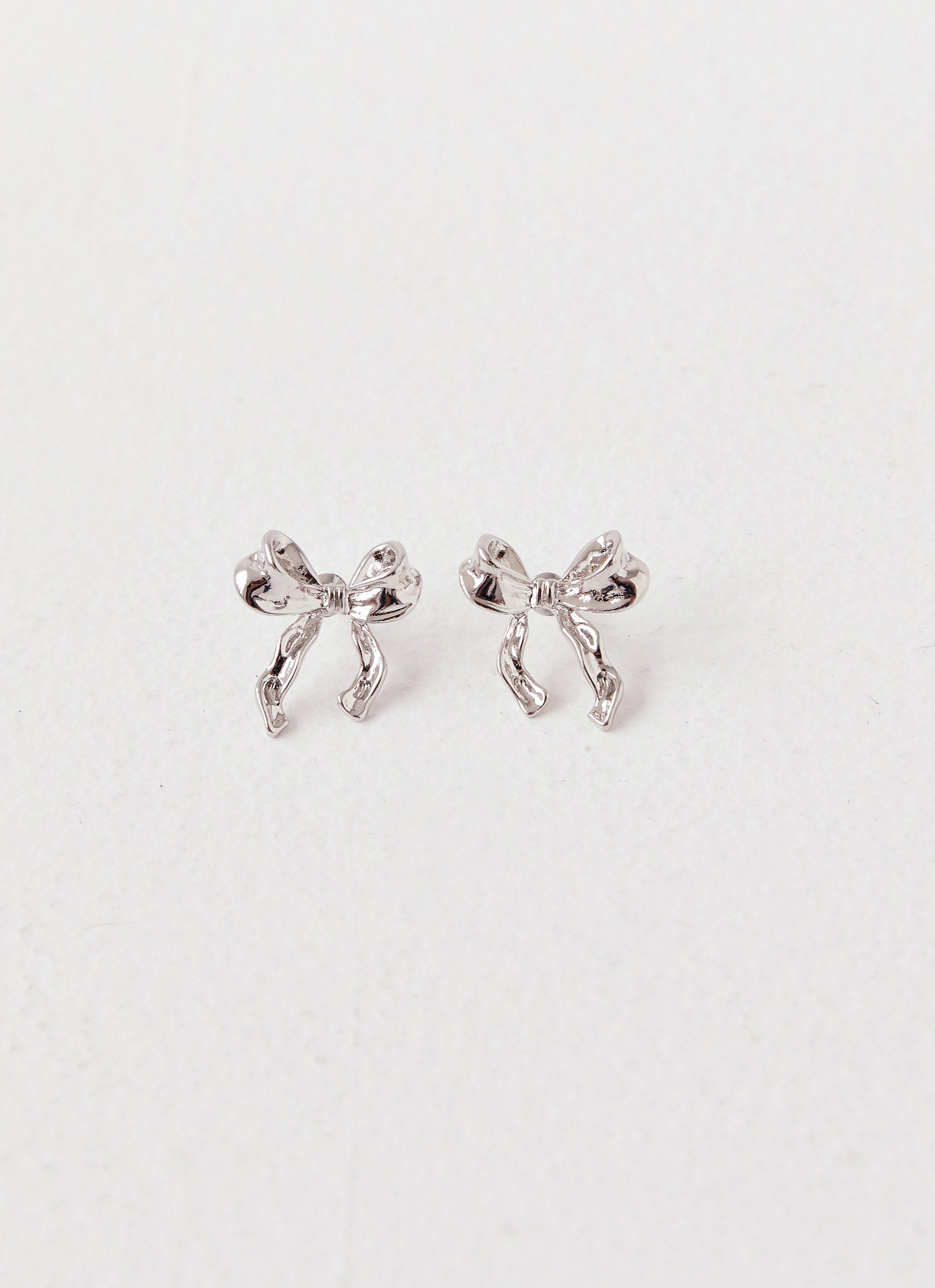 Kindra Mini Bow Earring - Silver