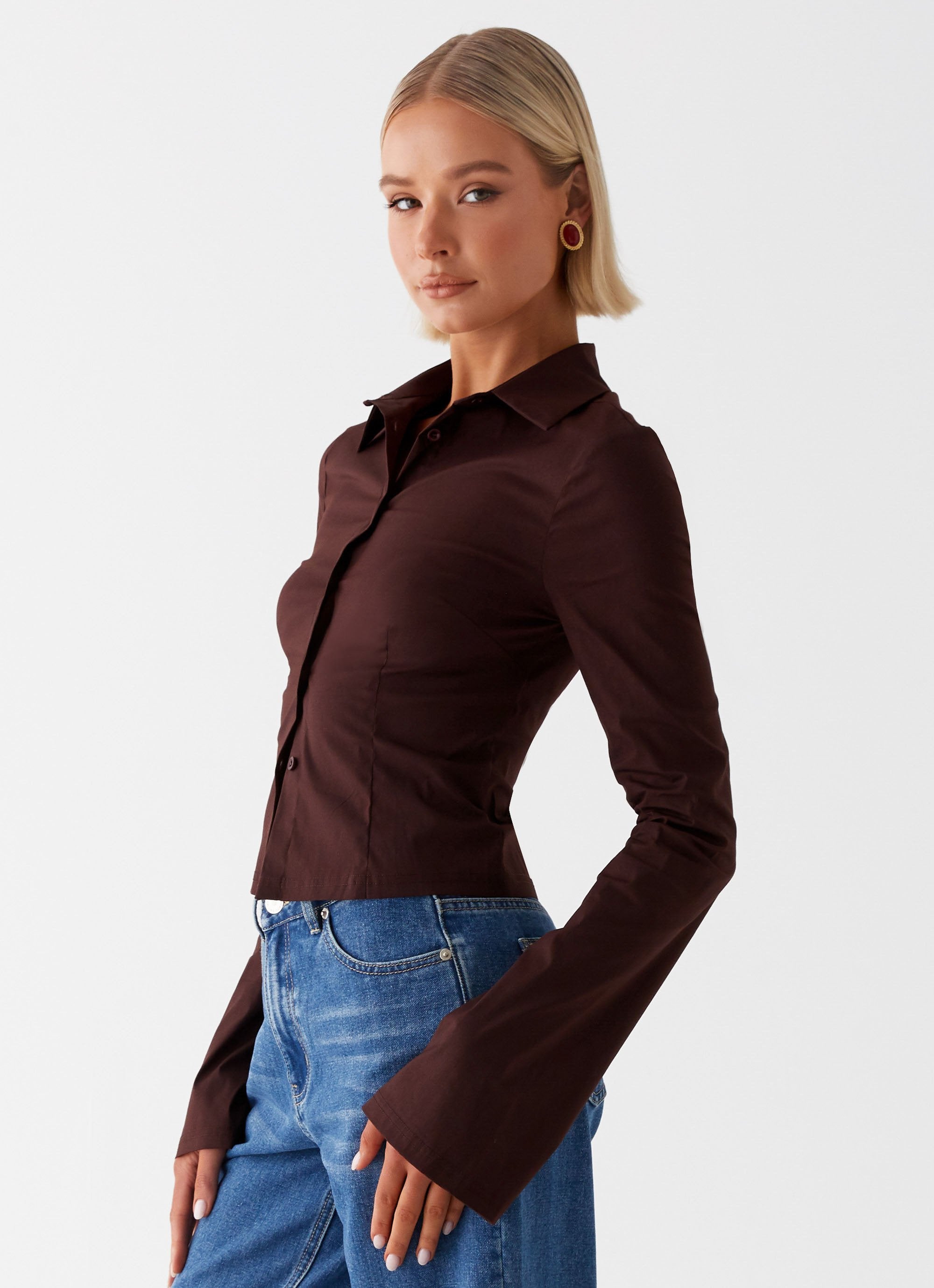 Leah Fitted Button Up Shirt - Chocolate