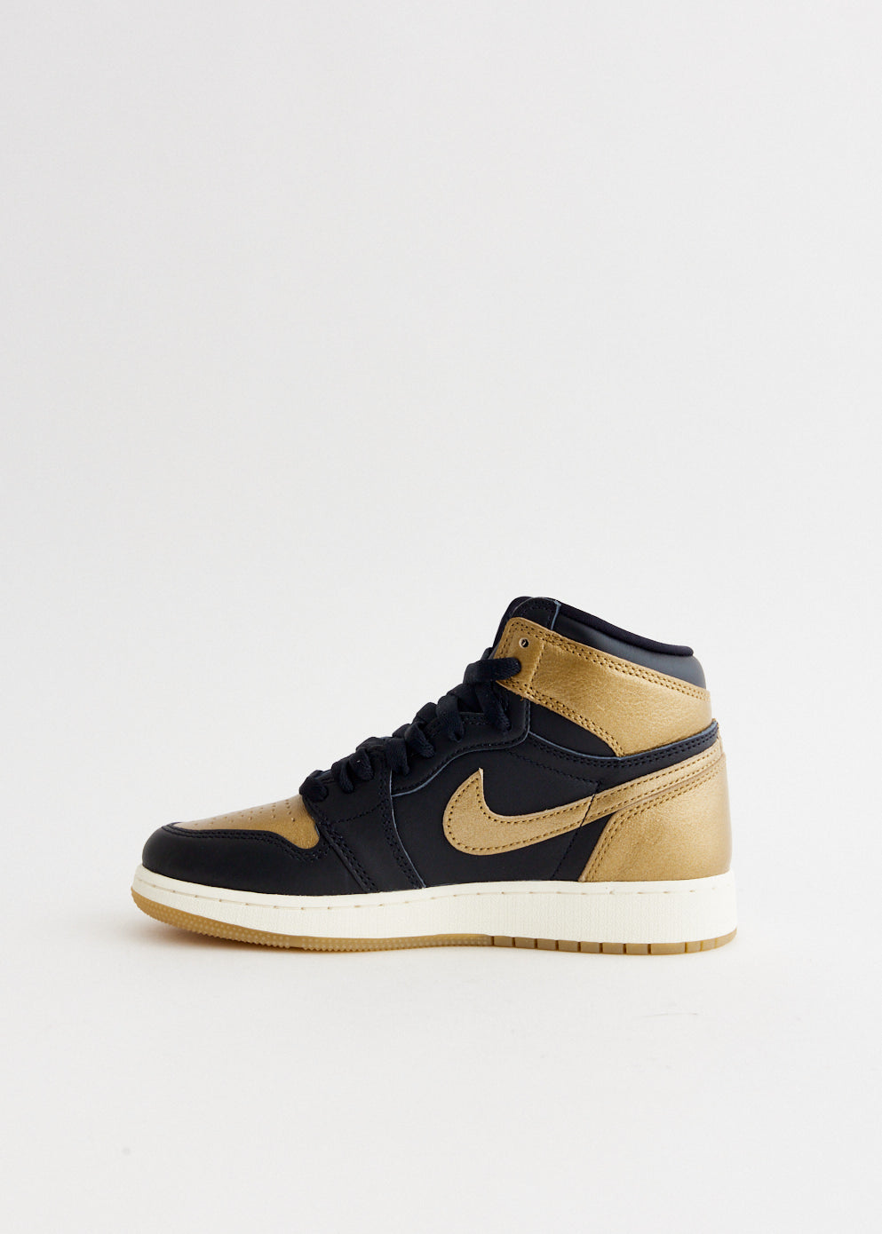 Air Jordan 1 High OG 'Metallic Gold' Sneakers (GS)