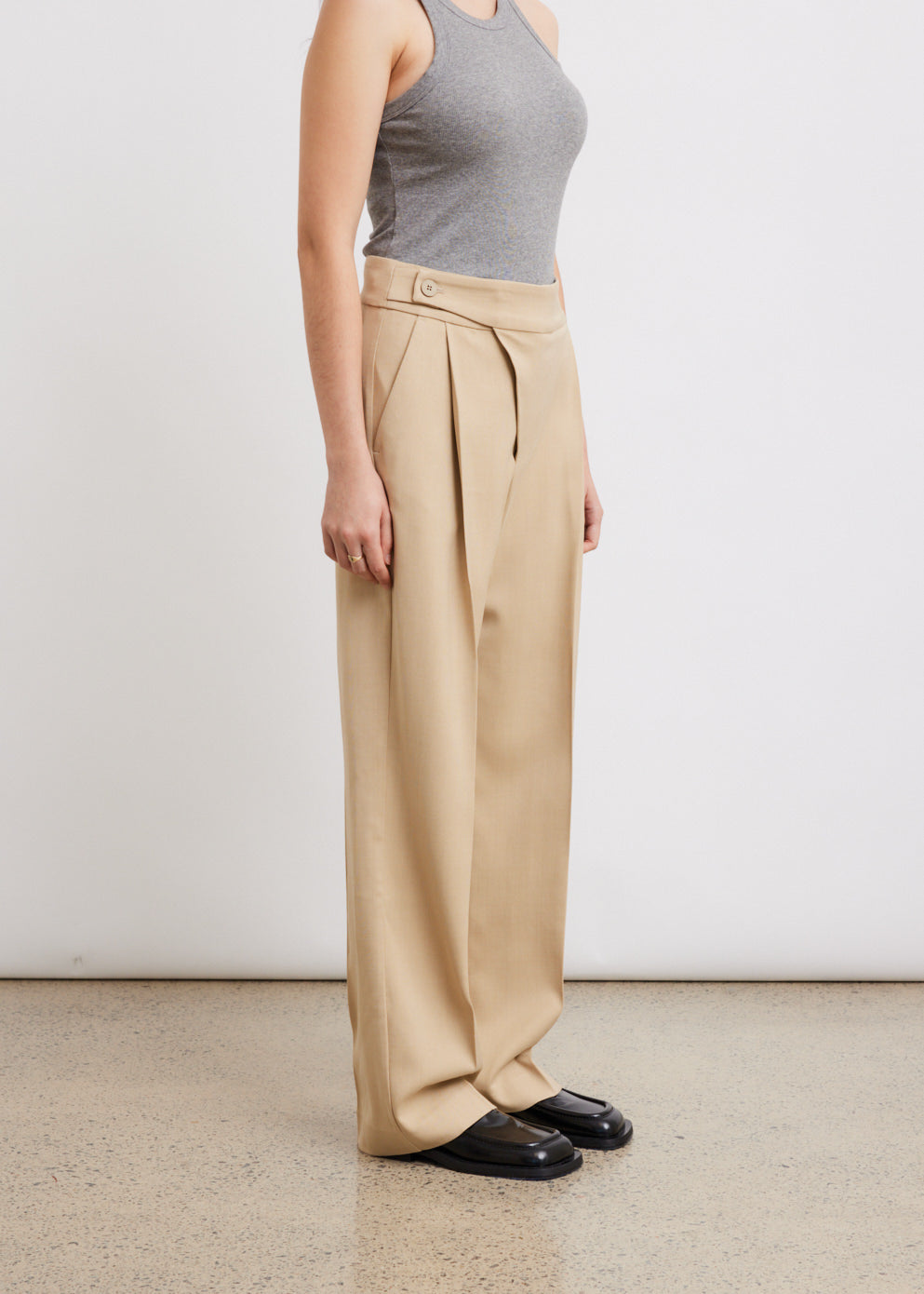 0032 Belted Trousers