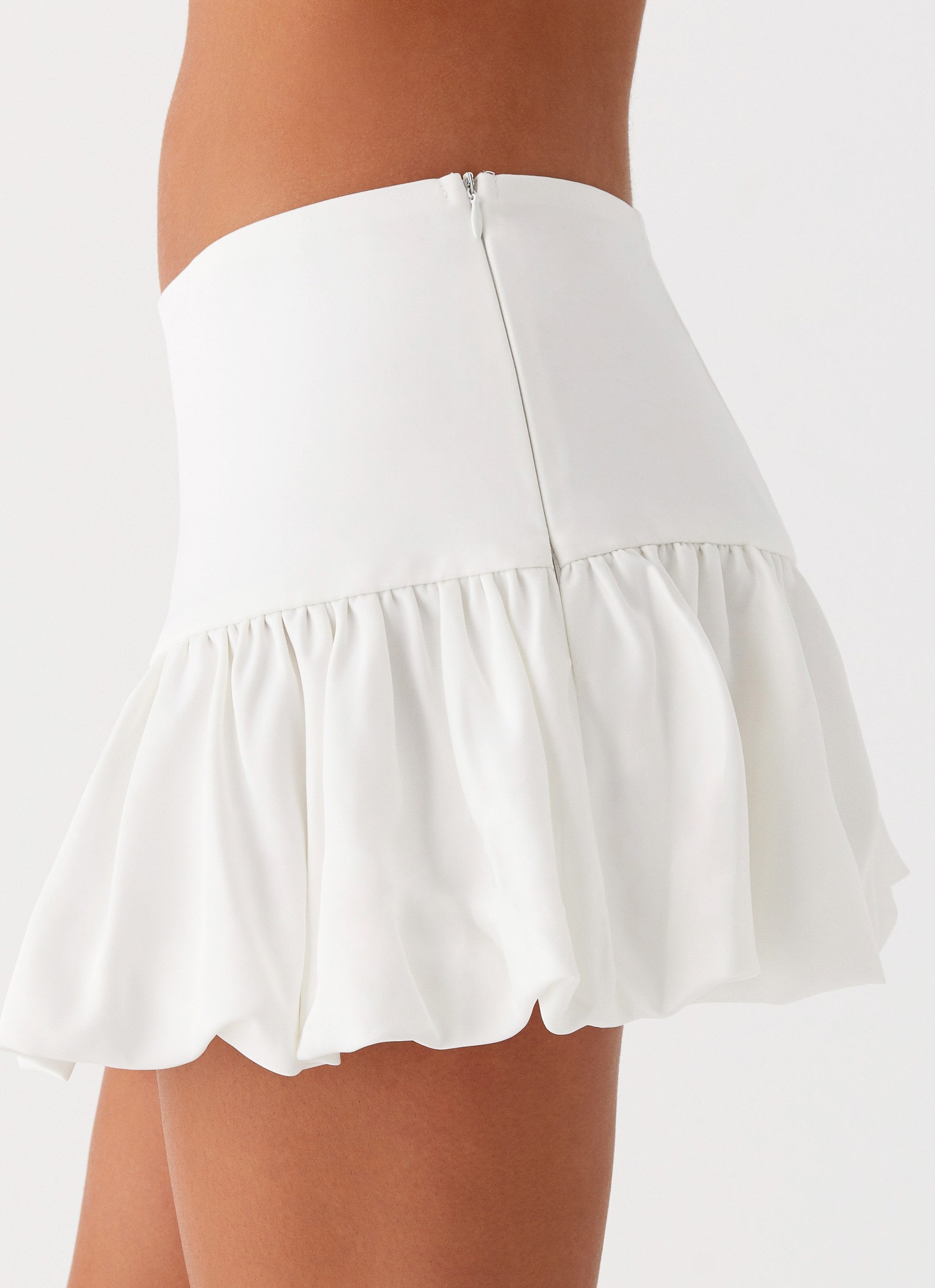 Sweet Thing Bubble Hem Mini Skirt - White