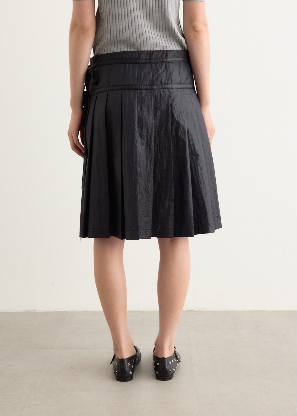 Pleated Zipper Skirt