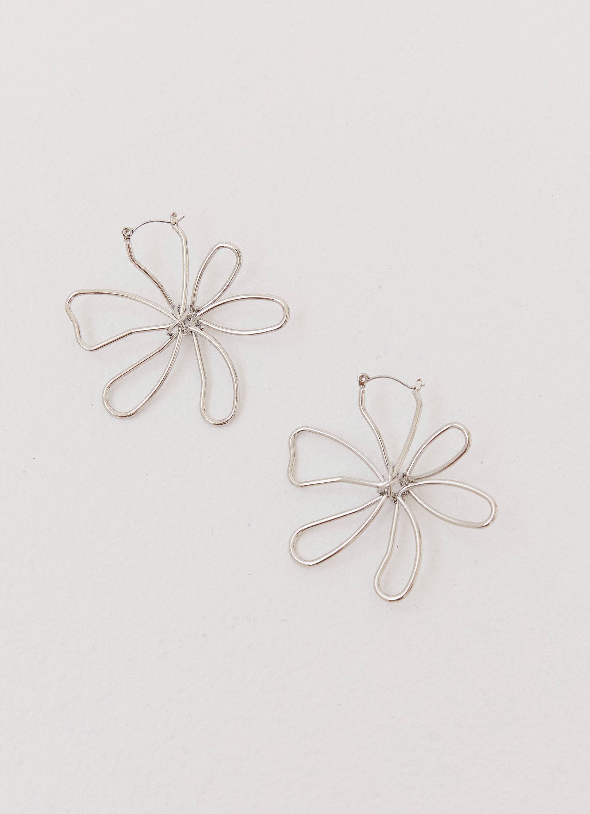 Sylvie Flower Hoop Earrings - Silver