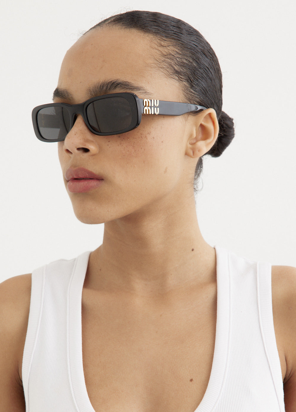 0MU 08ZS Sunglasses