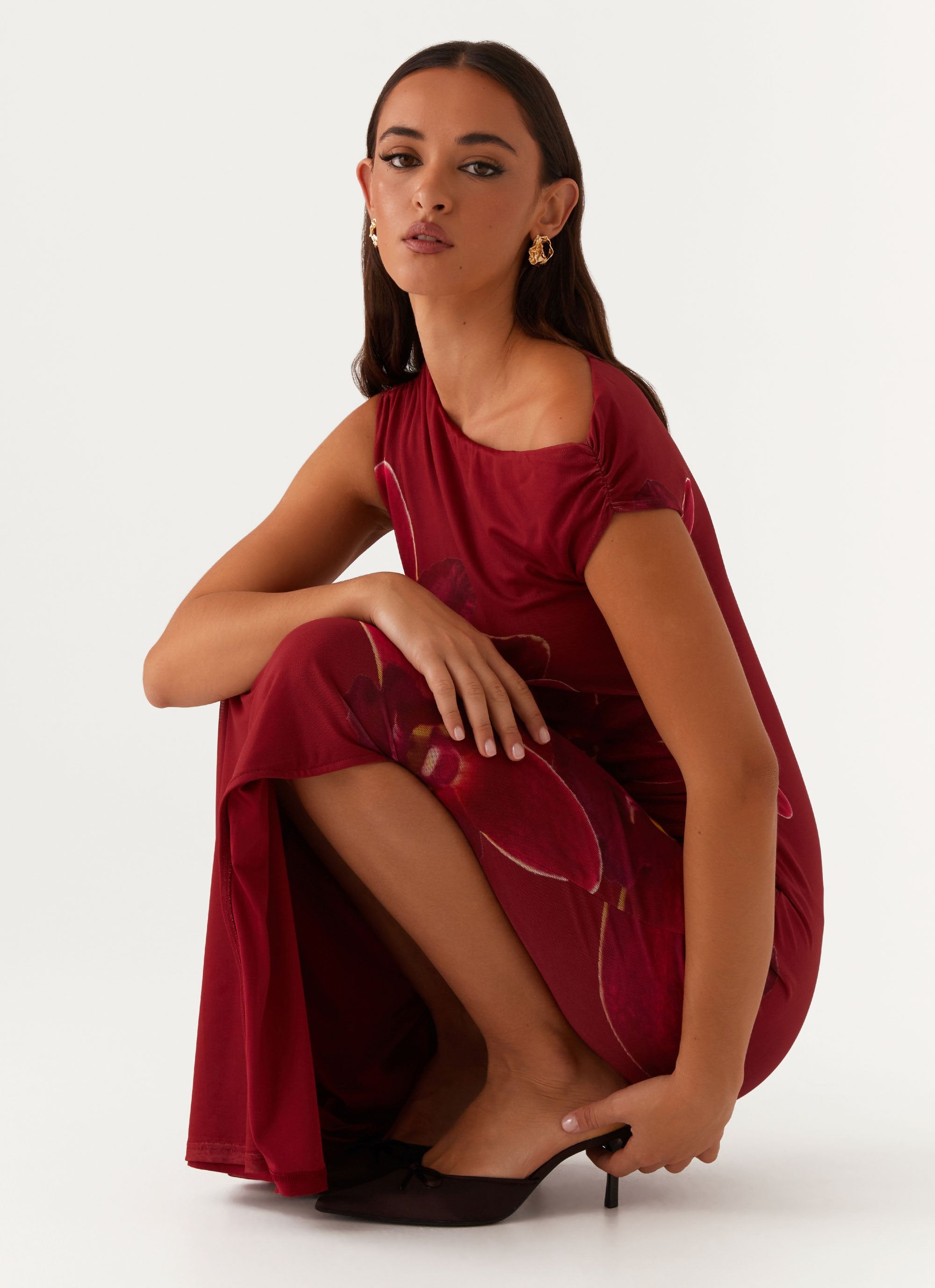 Showtime Maxi Dress - Maroon