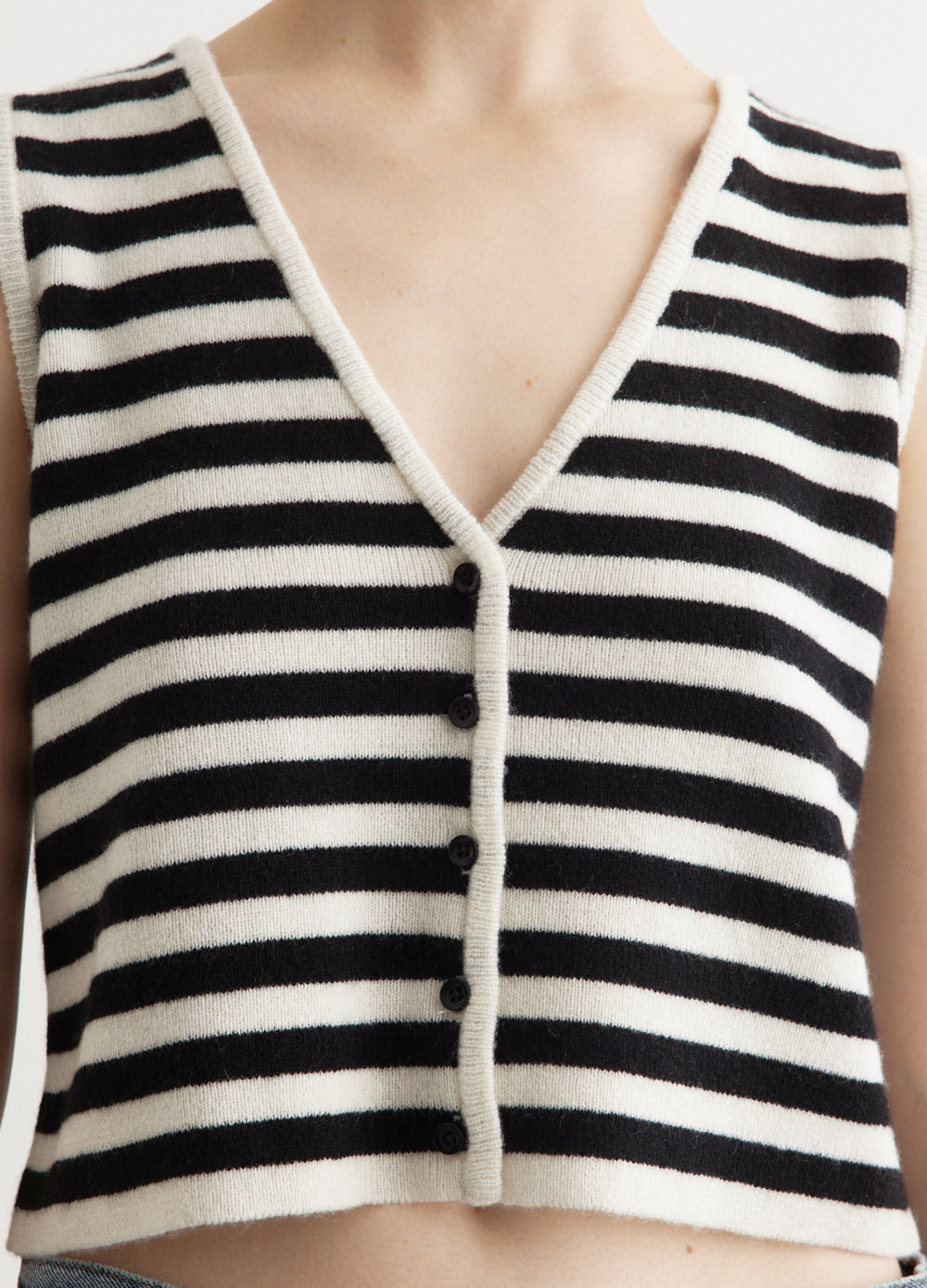 Fryda Vest