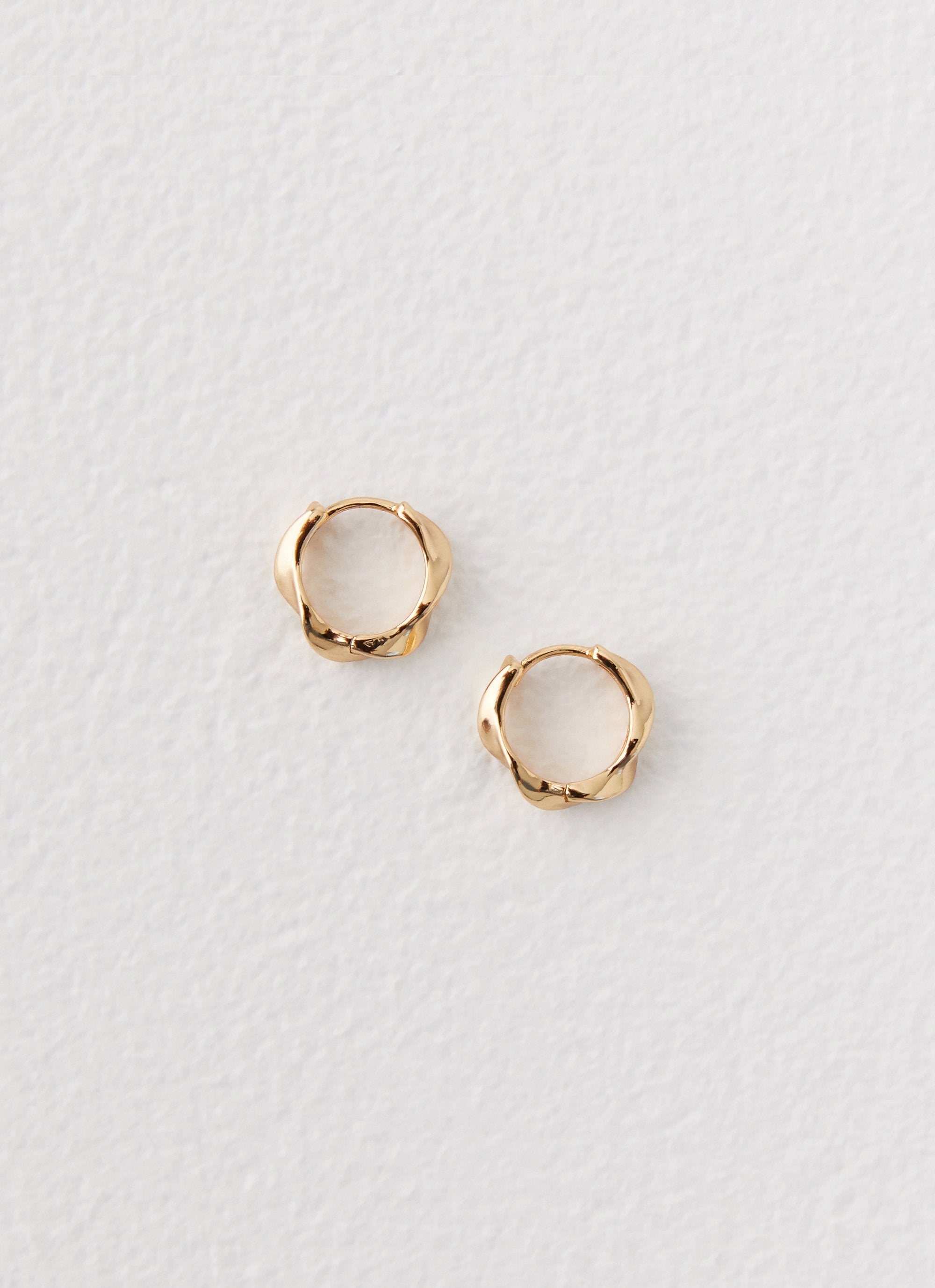 Jacquie Hoop Earrings - Gold