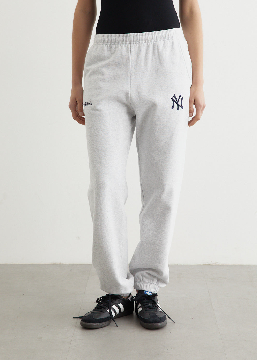 Yankees Serif Sweatpants