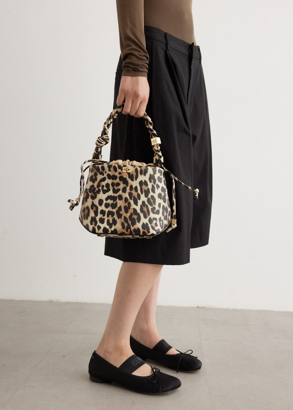 Bou Bucket Bag