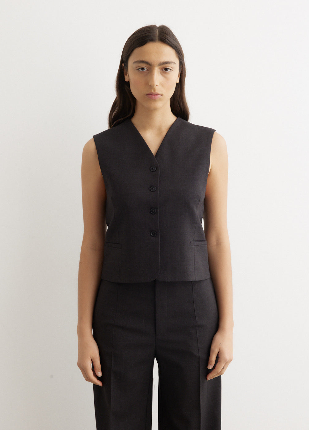 Teora Sleeveless Vest