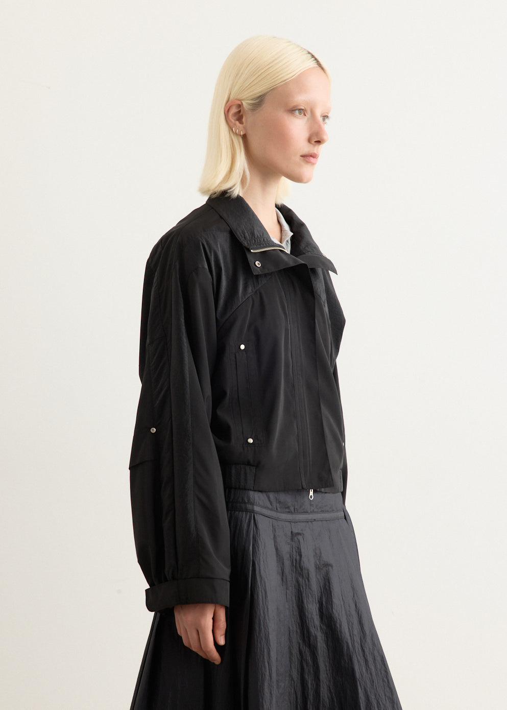 Contrast Zip-Up Short Jacket