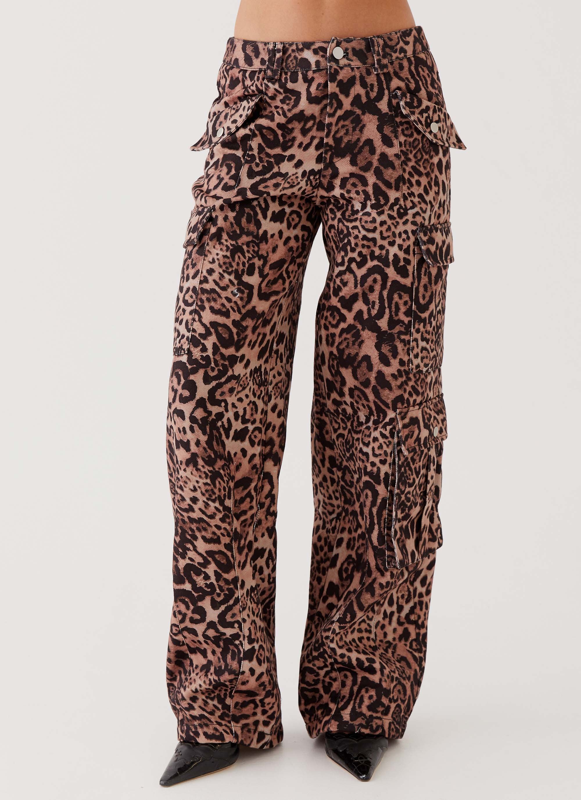 Greedy Cargo Pants - Leopard