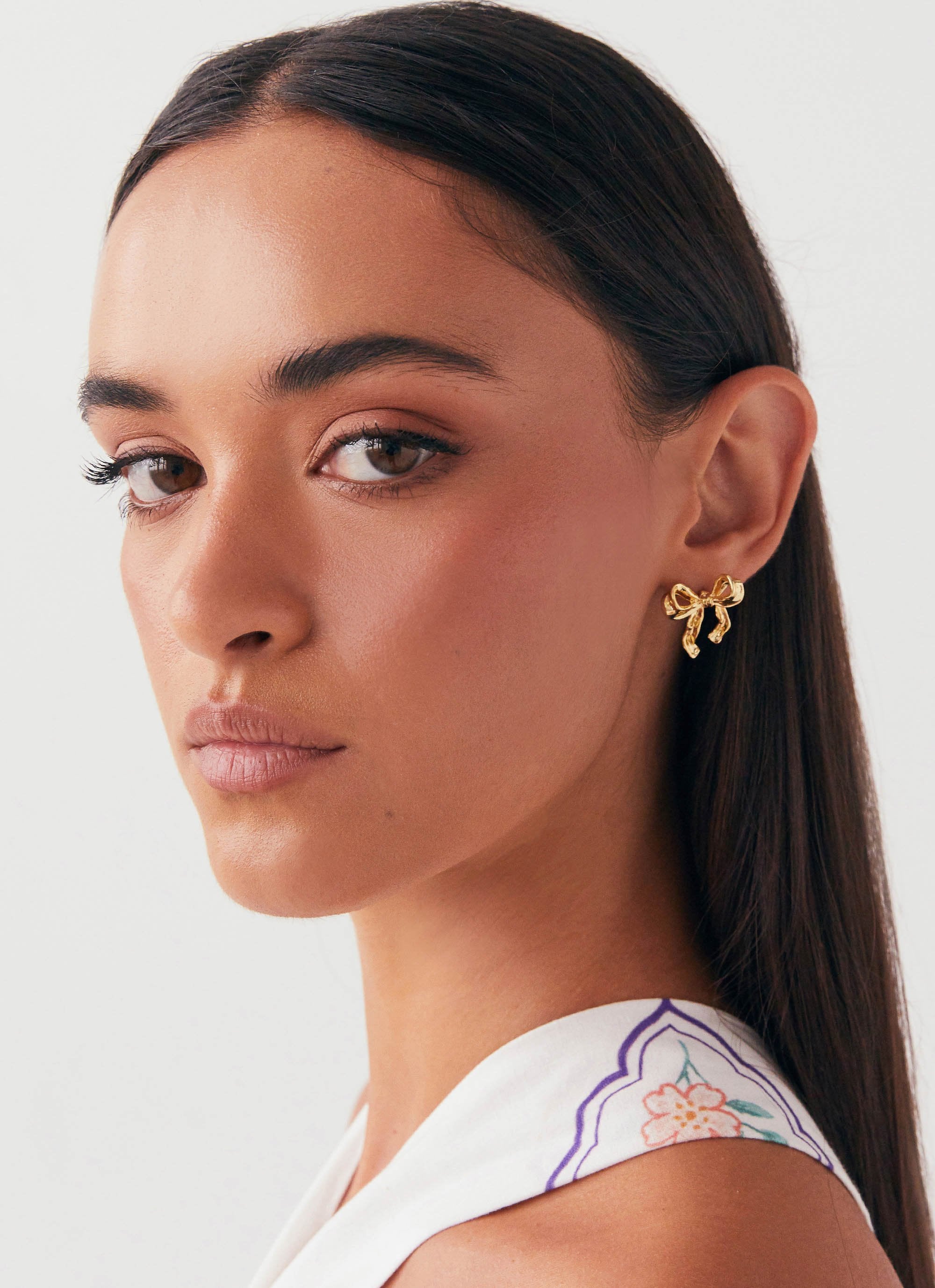 Kindra Mini Bow Earring - Gold