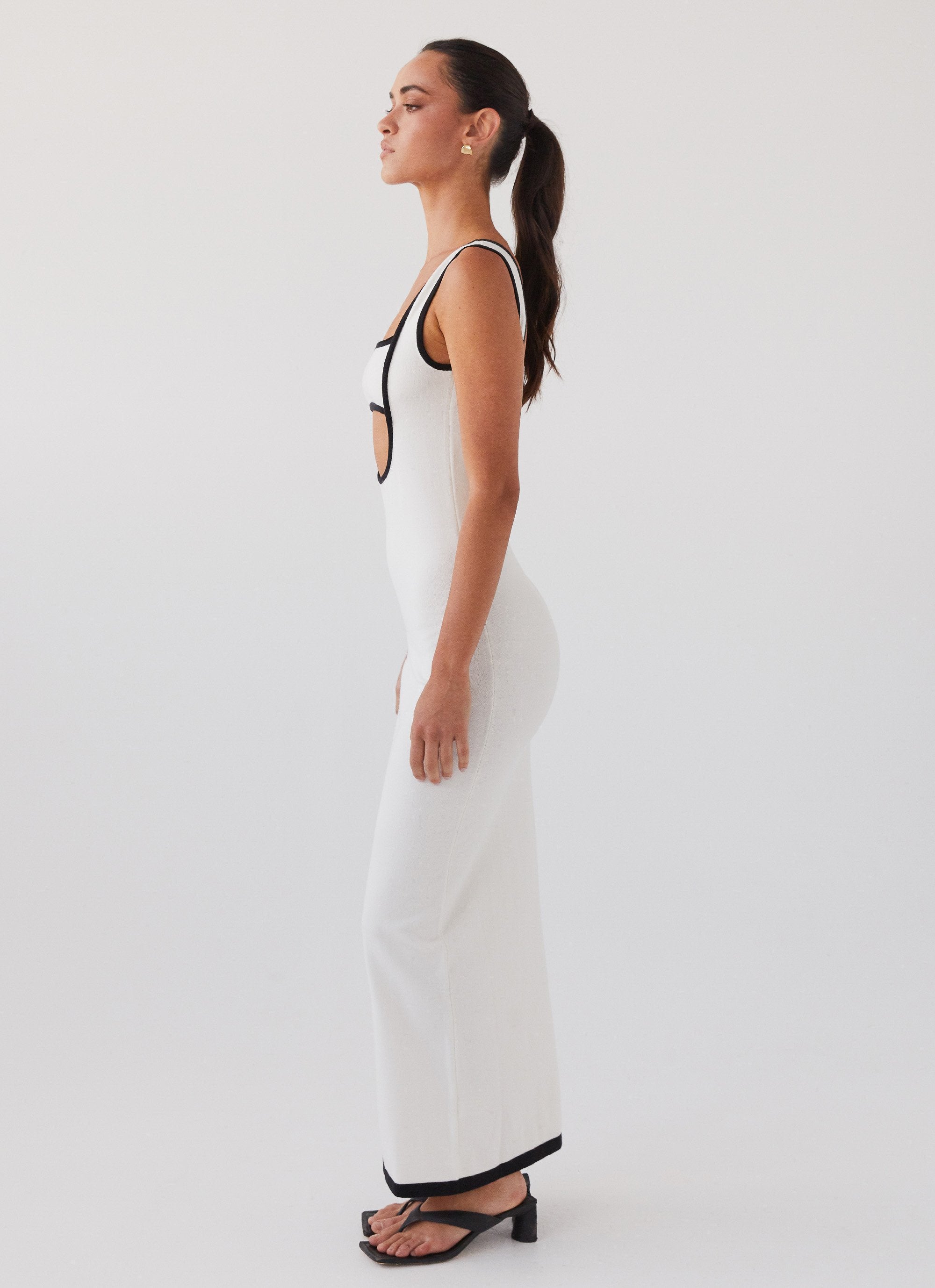 Lost In Paris Knit Maxi Dress - White