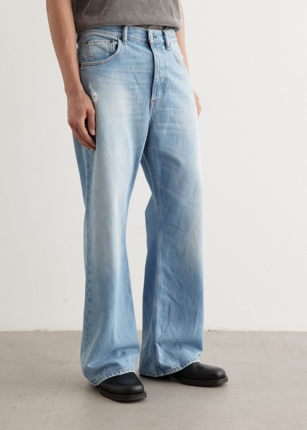 2021M Light Blue Vintage Jeans