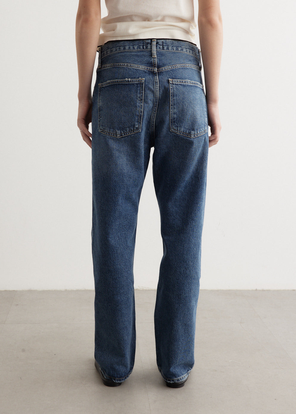 90's Mid Rise Straight Jeans