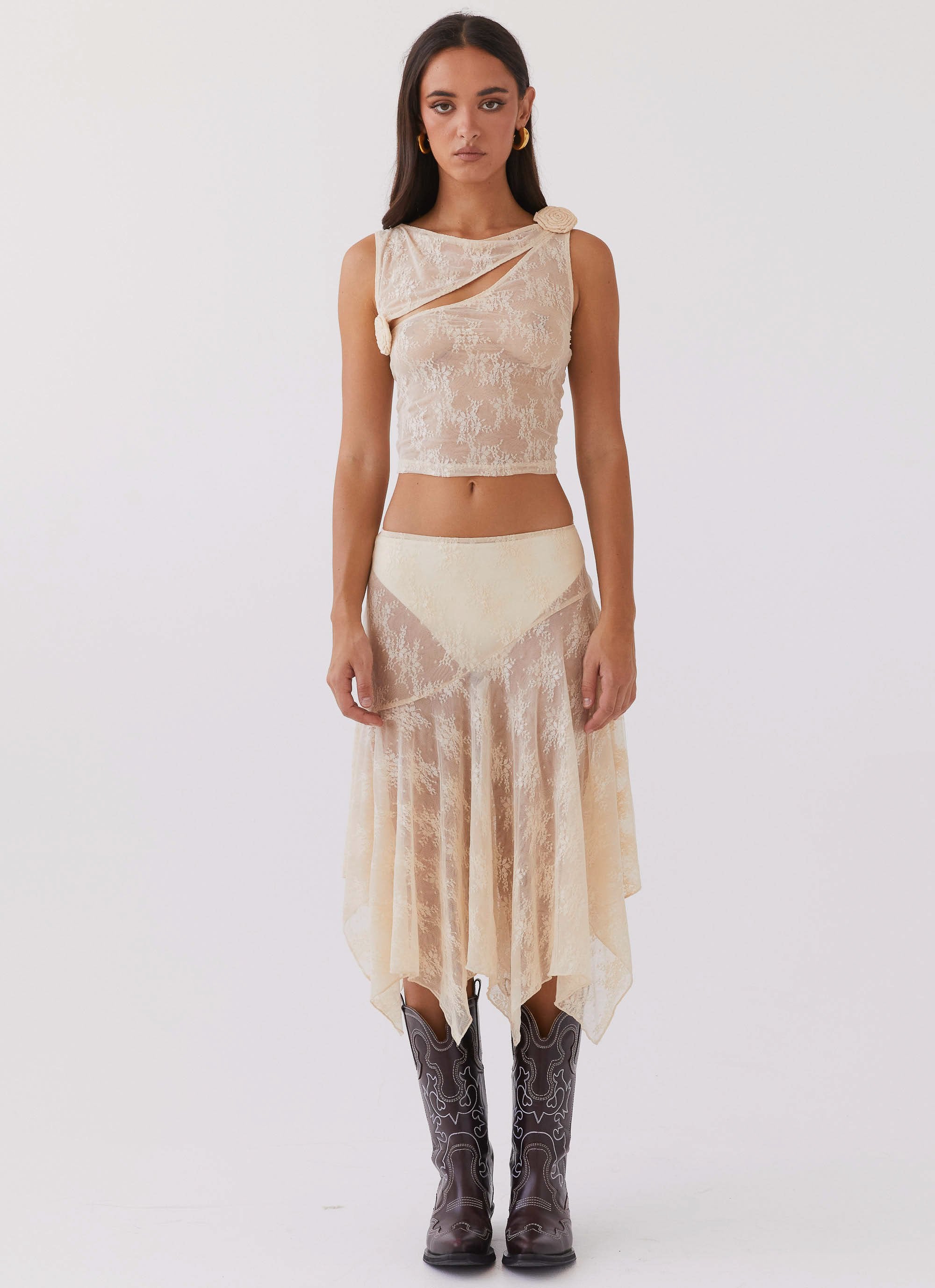 Nakia Rose Lace Top - Ivory