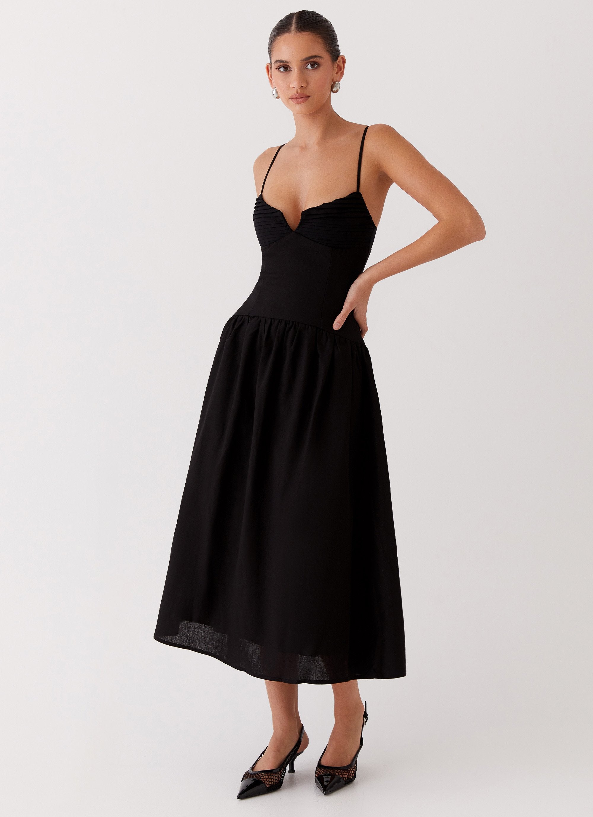 Louvelle Linen Maxi Dress - Black