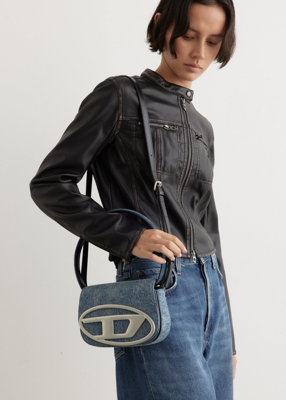 1Dr Shoulder Bag