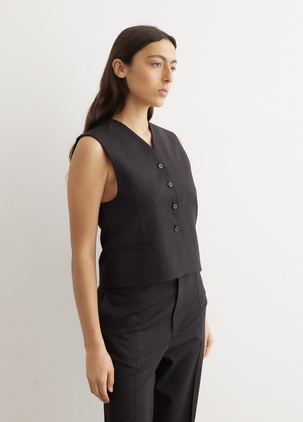 Teora Sleeveless Vest