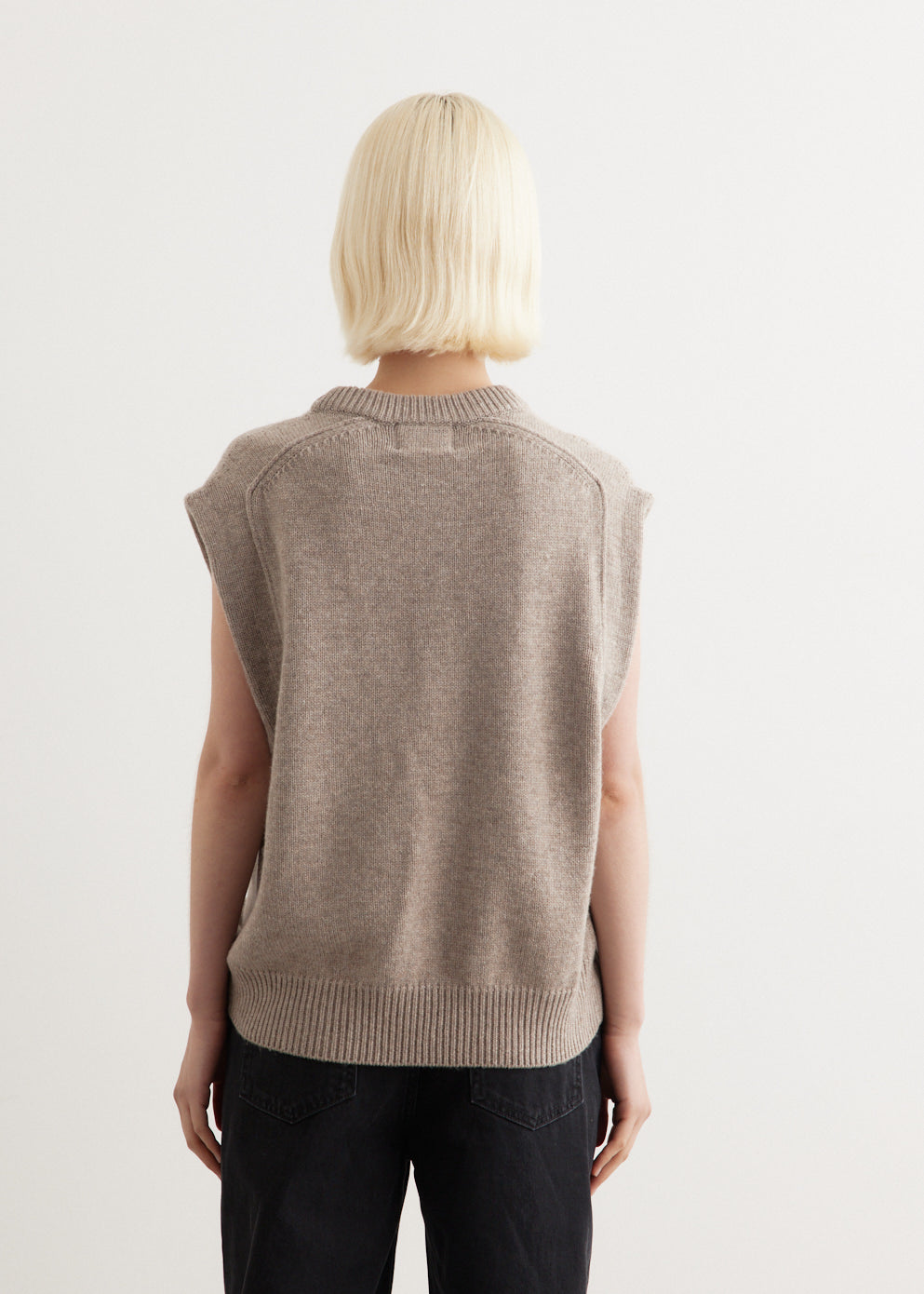 Sleeveless Boxy Sweater Top