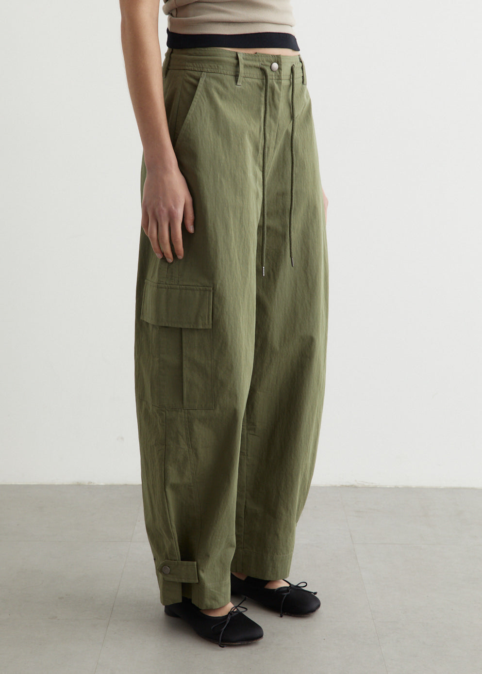 Harpa Barrel Leg Cargo Pants