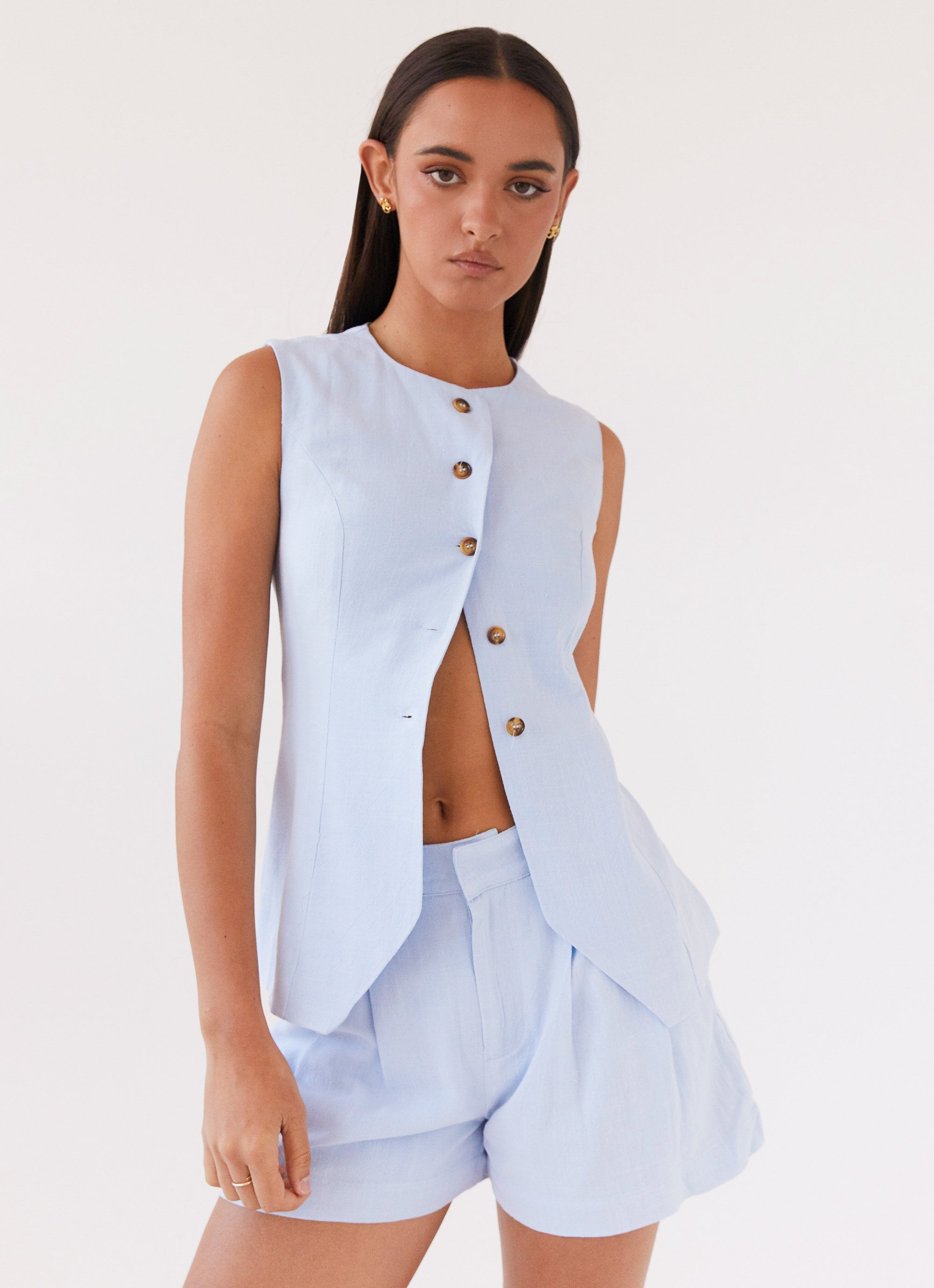 Born For Bordeaux Linen Shorts - Blue