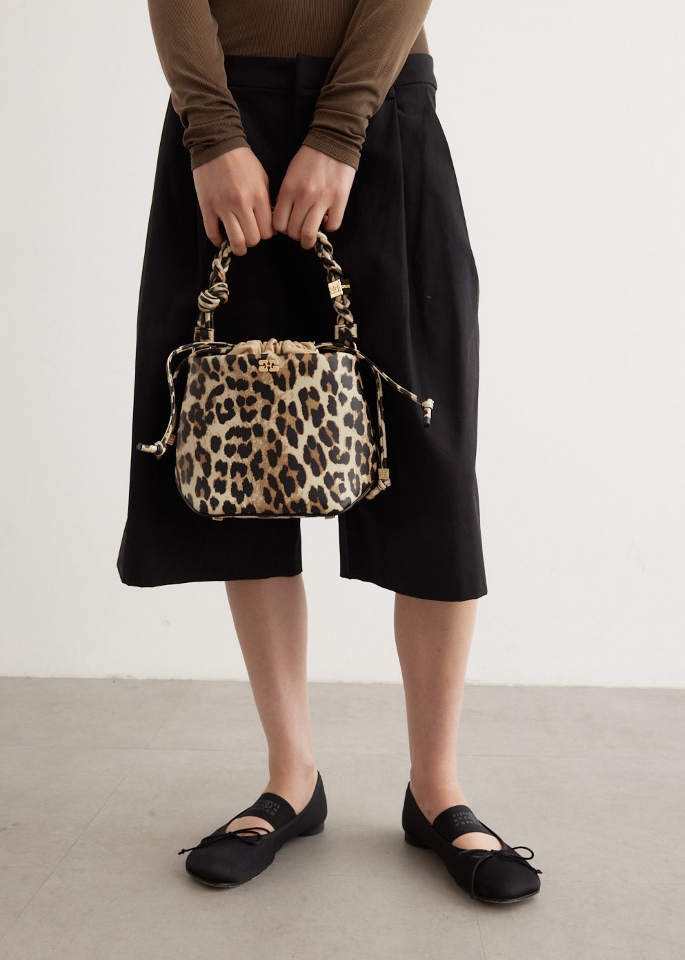 Bou Bucket Bag