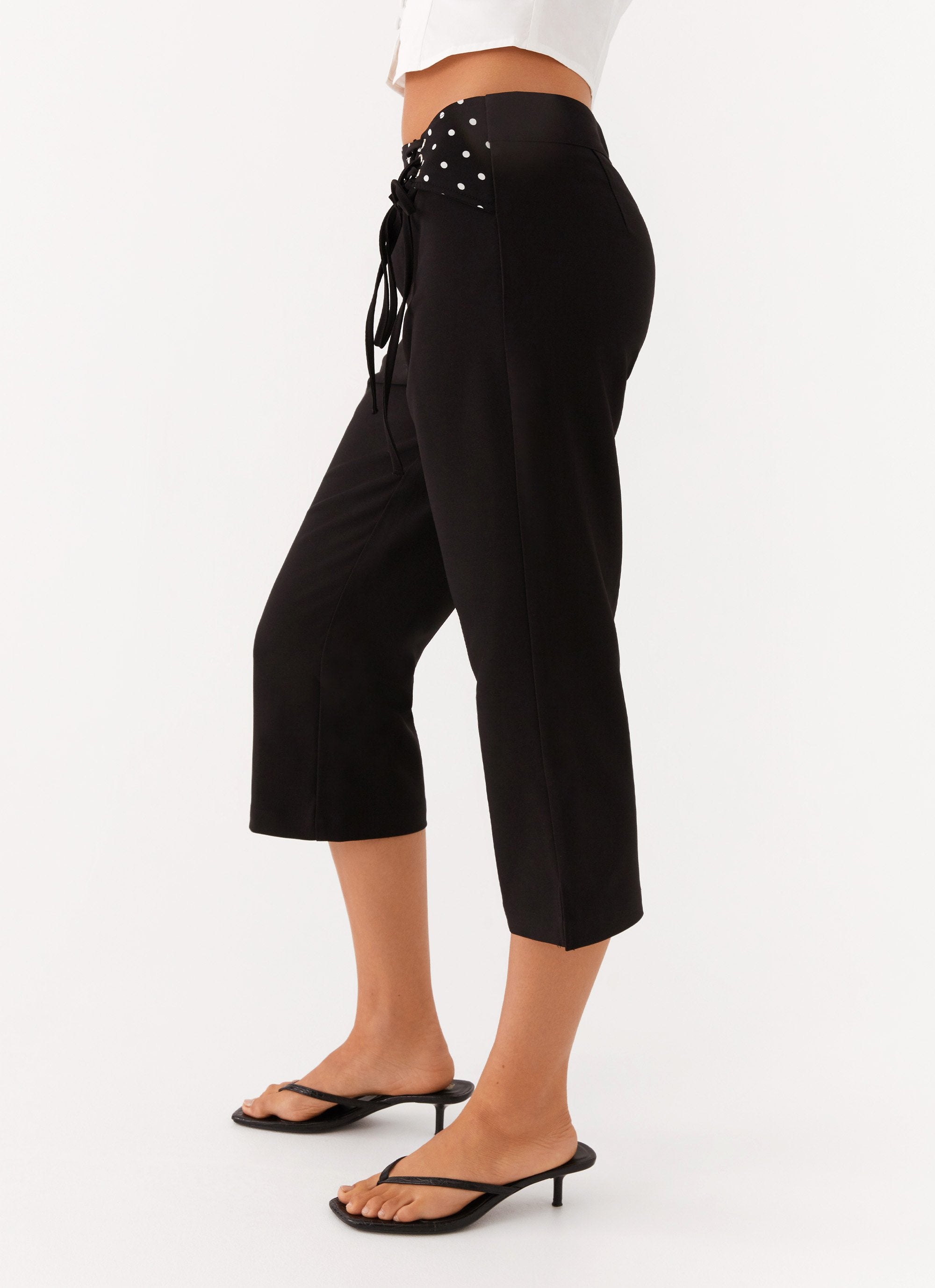 Hadid Capri Pants - Black