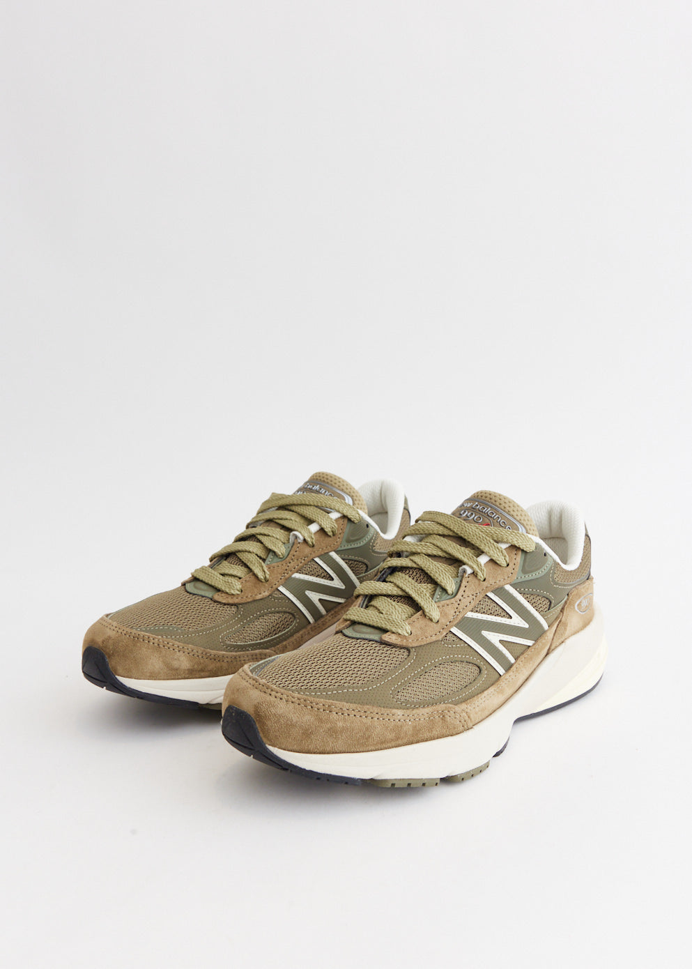 MADE in USA 990v6 'True Camo' Sneakers