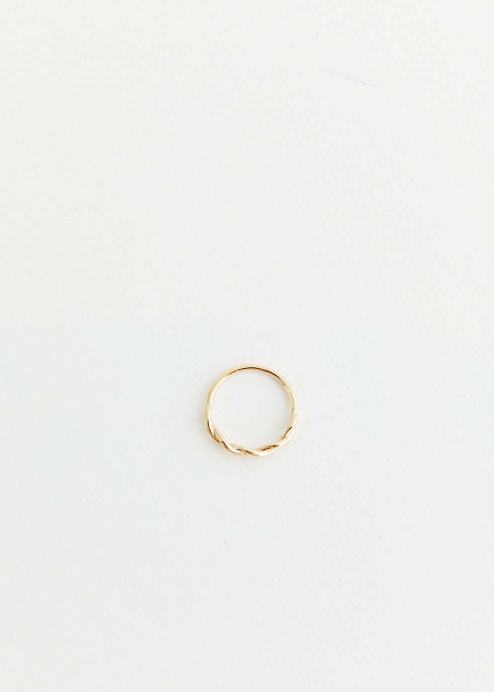 Slim Twist Ring
