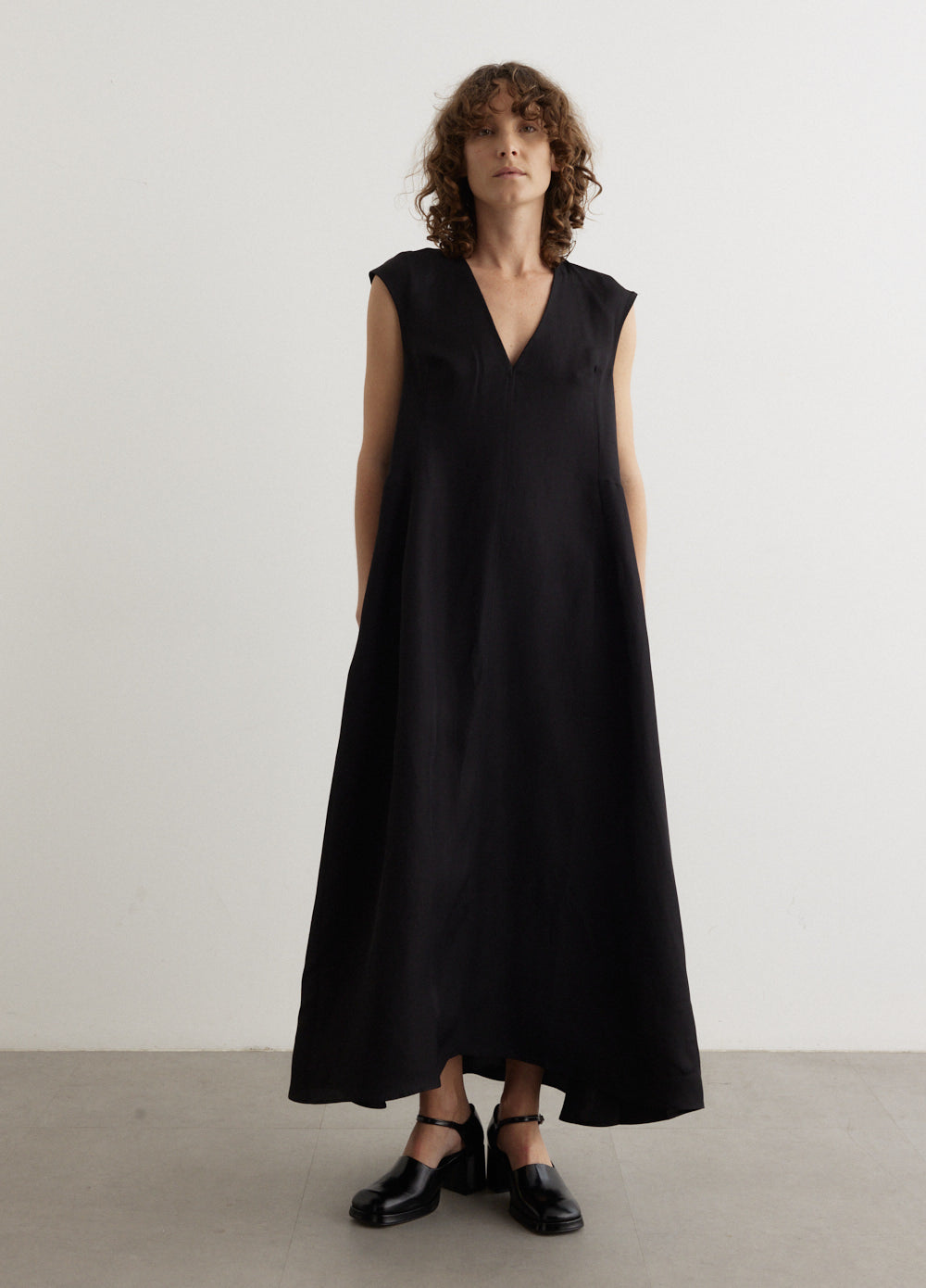 Beck Sleeveless Volume Dress