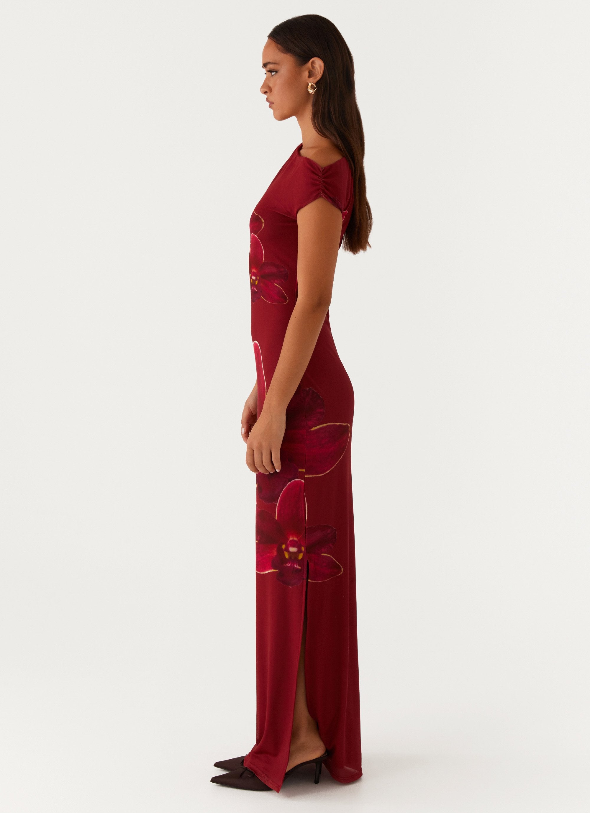 Showtime Maxi Dress - Maroon