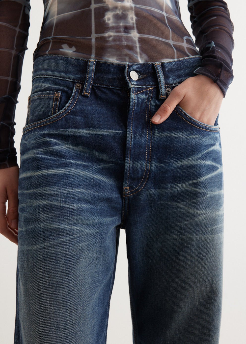 2021F Loose Fit Jeans